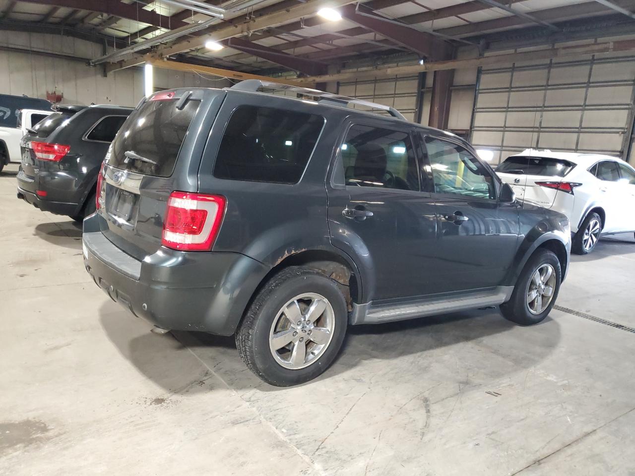 2009 Ford Escape Limited Black vin: 1FMCU04789KB21638 Damage: Right Qtr Panel, Dent(S) W/ Paint Dmg, > 12 Inches