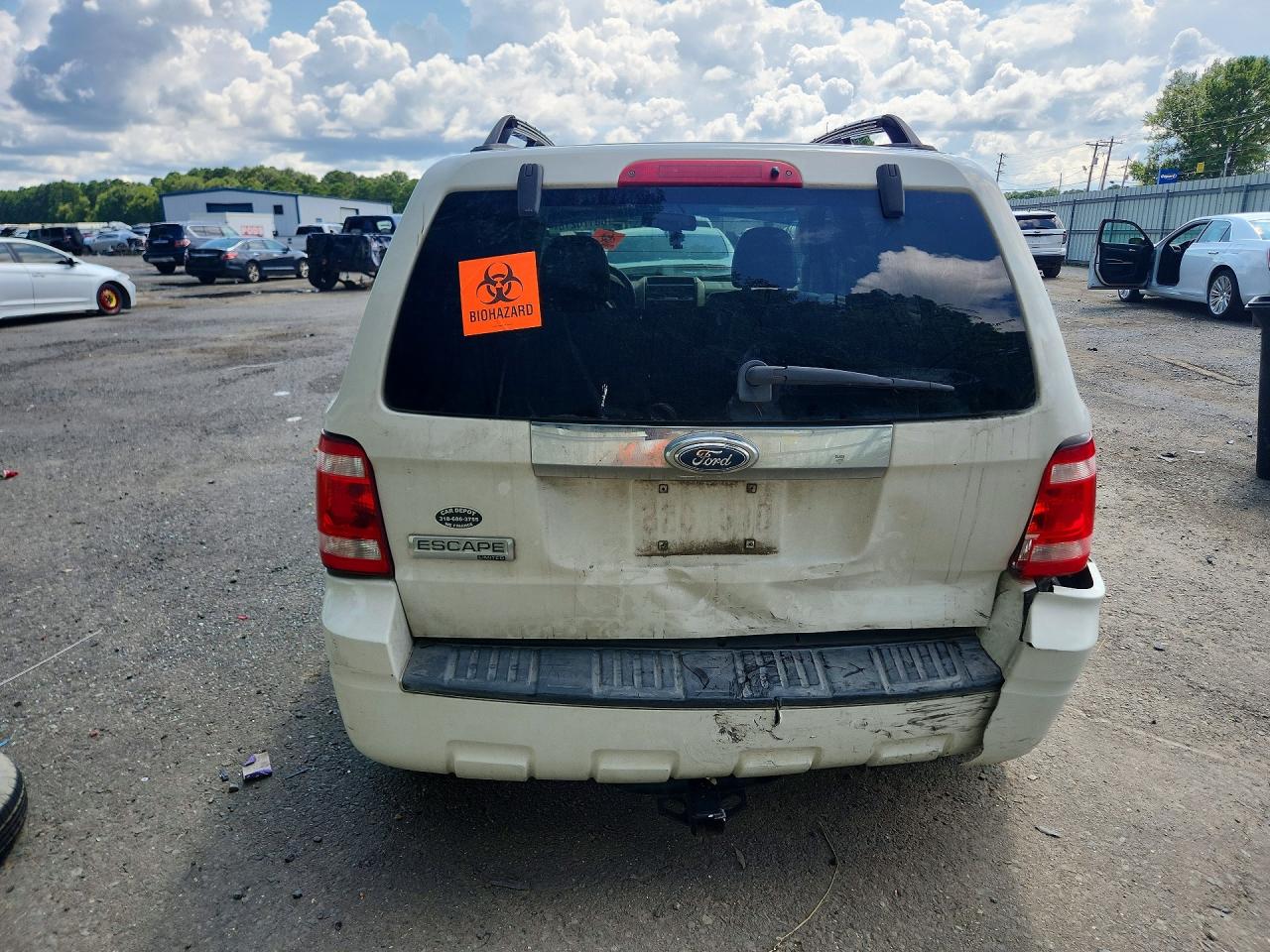 2009 Ford Escape Limited White vin: 1FMCU04G09KA82382
