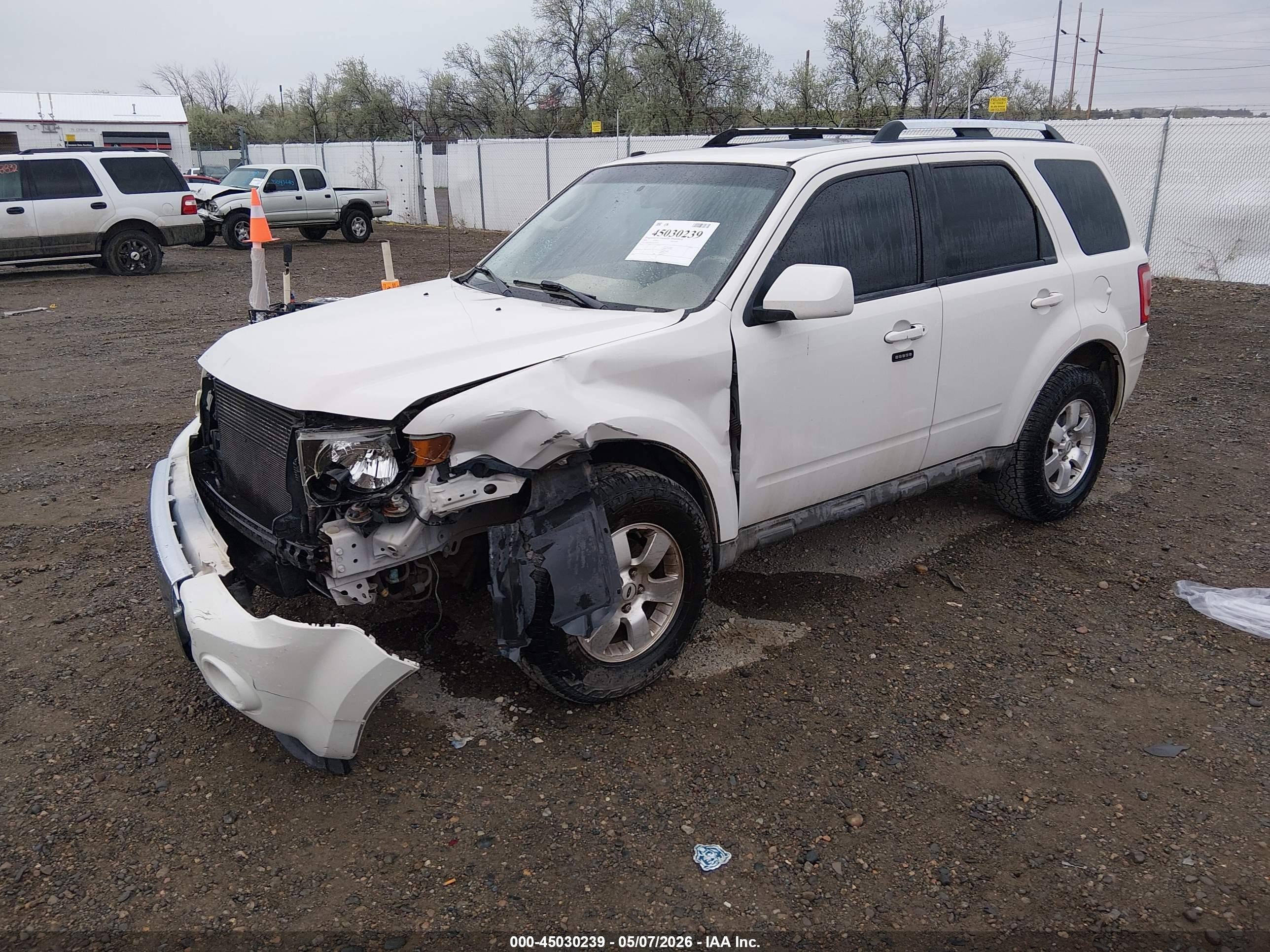 2009 Ford Escape Limited White vin: 1FMCU04G19KC10578