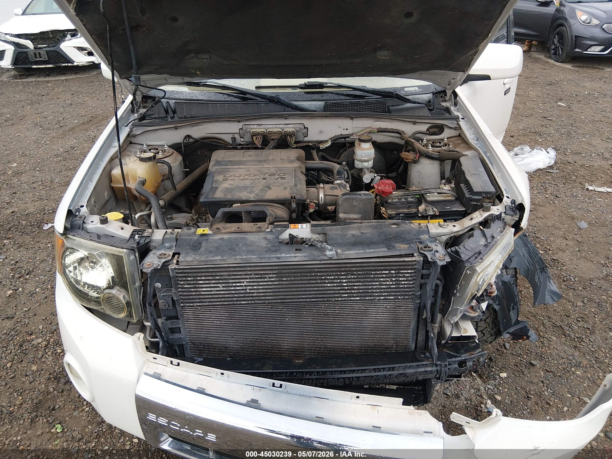 2009 Ford Escape Limited White vin: 1FMCU04G19KC10578