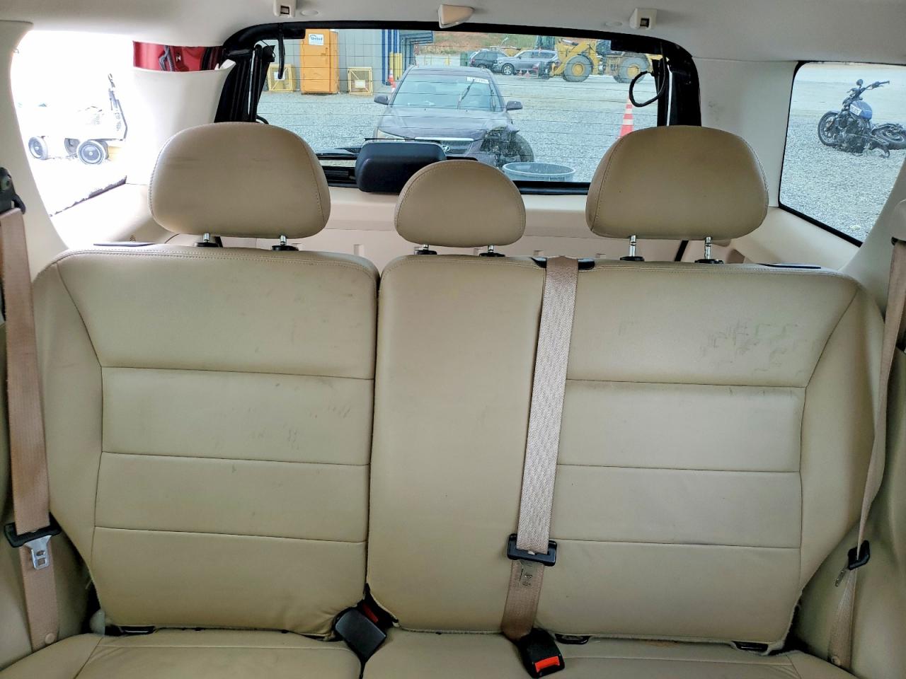 2009 Ford Escape Limited Red vin: 1FMCU04G19KD06890