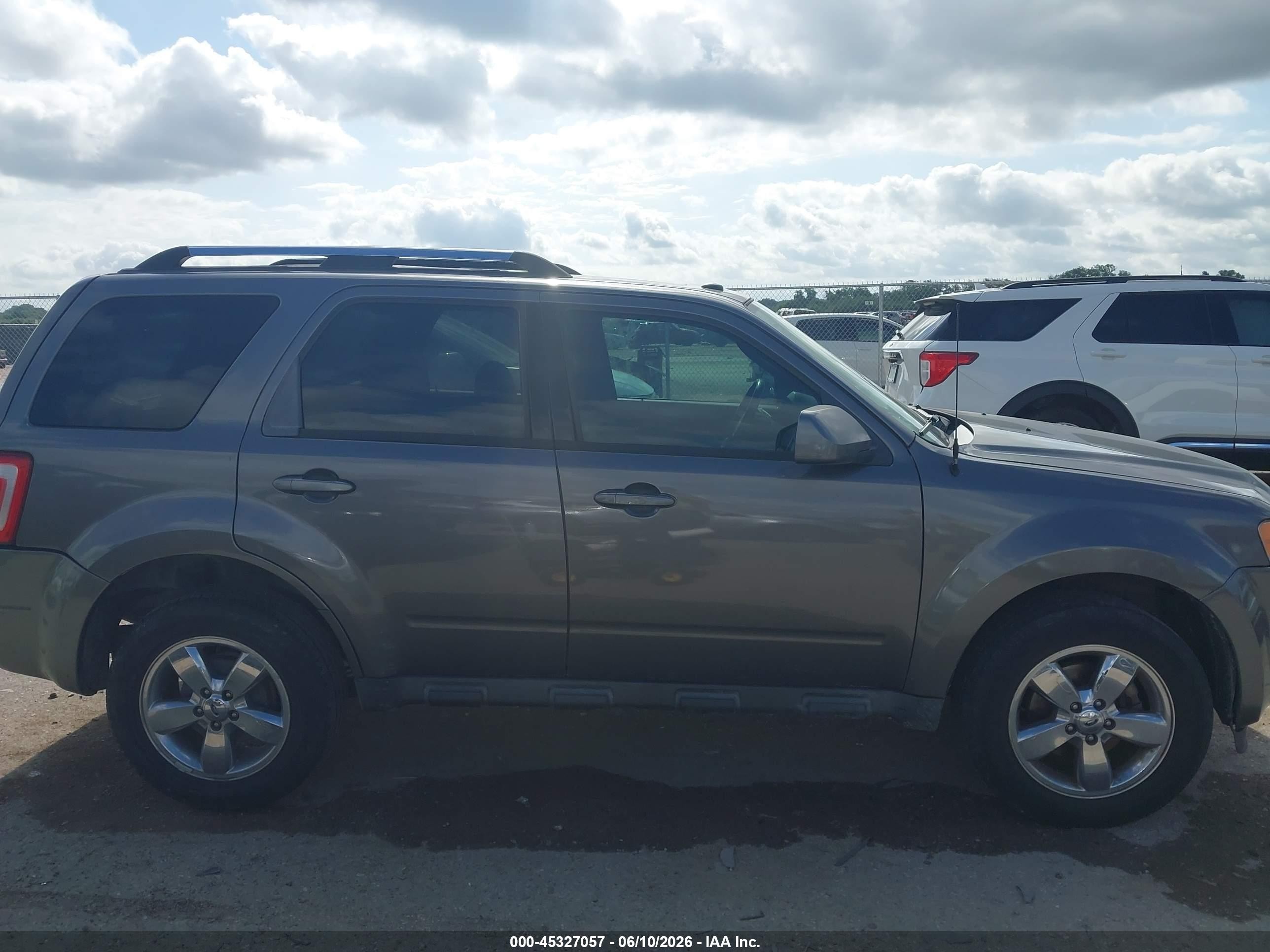 2009 Ford Escape Limited Gray vin: 1FMCU04G29KA14066