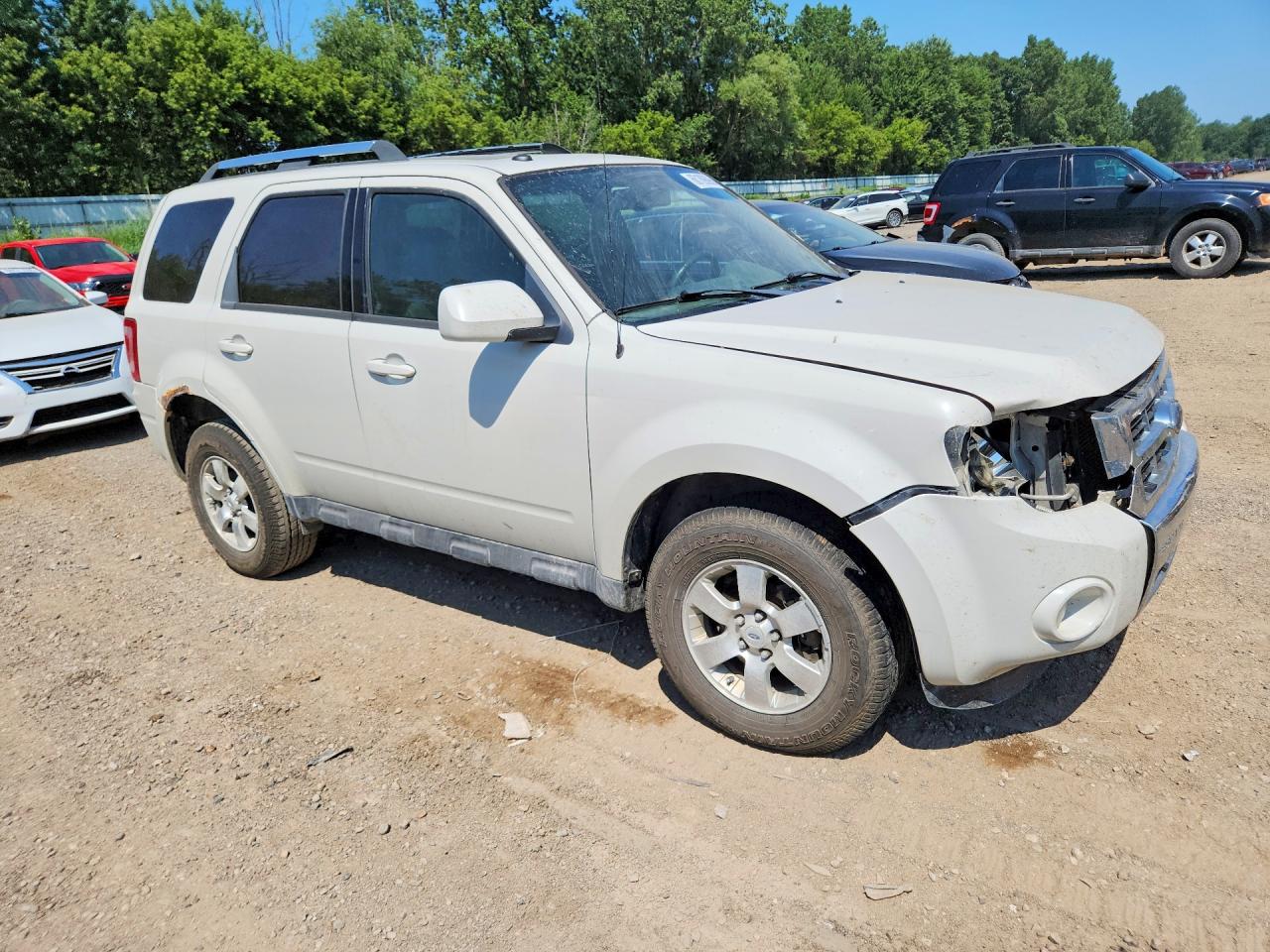 2009 Ford Escape White vin: 1FMCU04G39KA59078