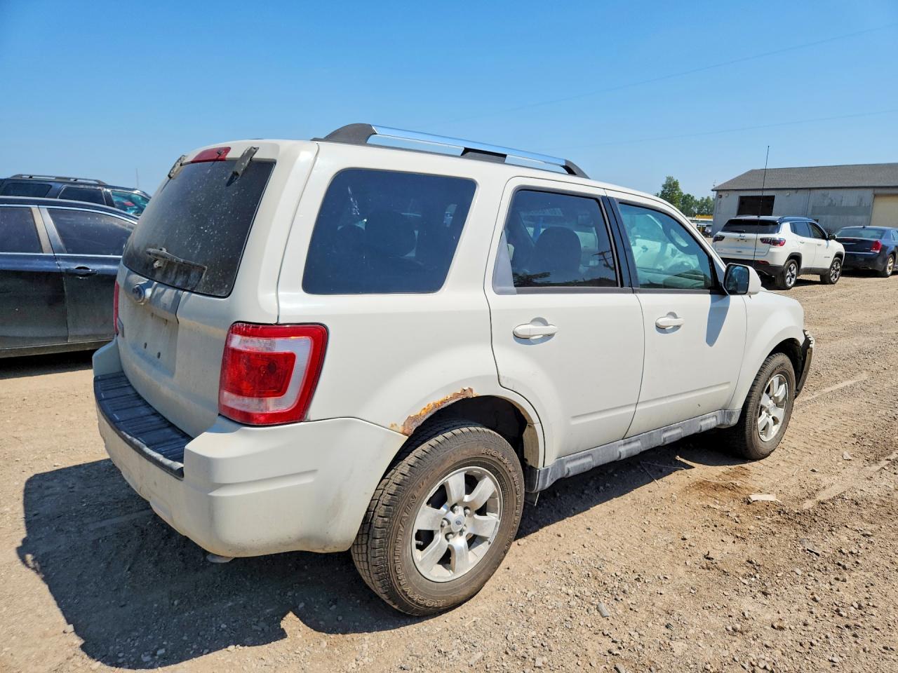 2009 Ford Escape White vin: 1FMCU04G39KA59078