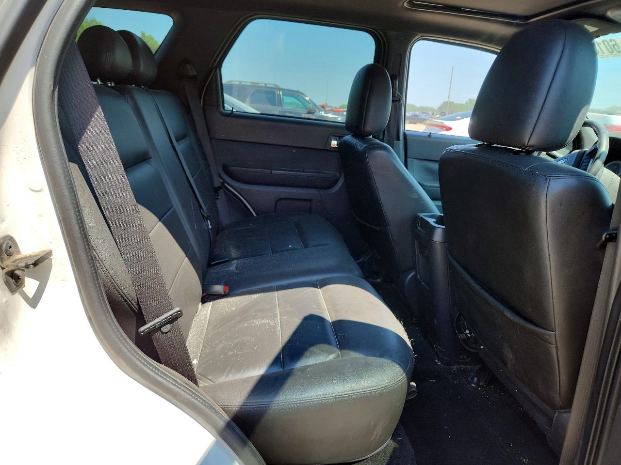 2009 Ford Escape White vin: 1FMCU04G39KA59078
