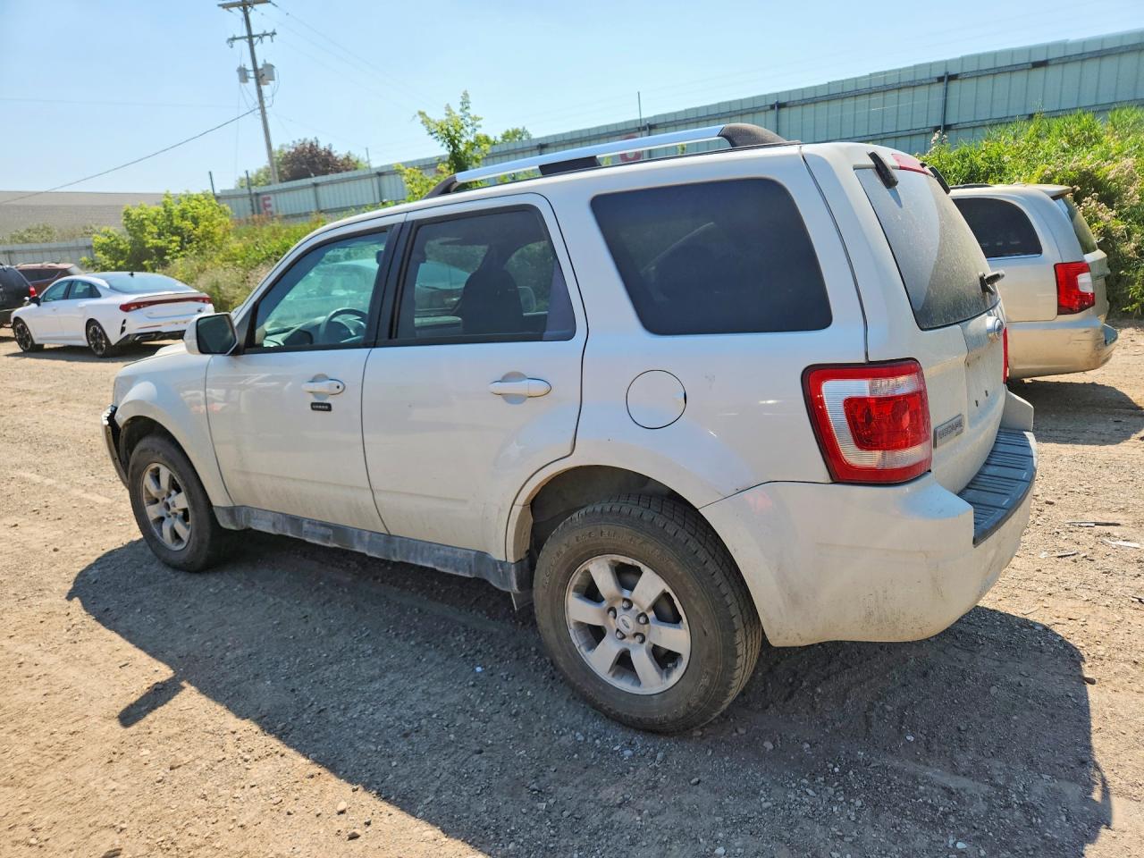 2009 Ford Escape White vin: 1FMCU04G39KA59078
