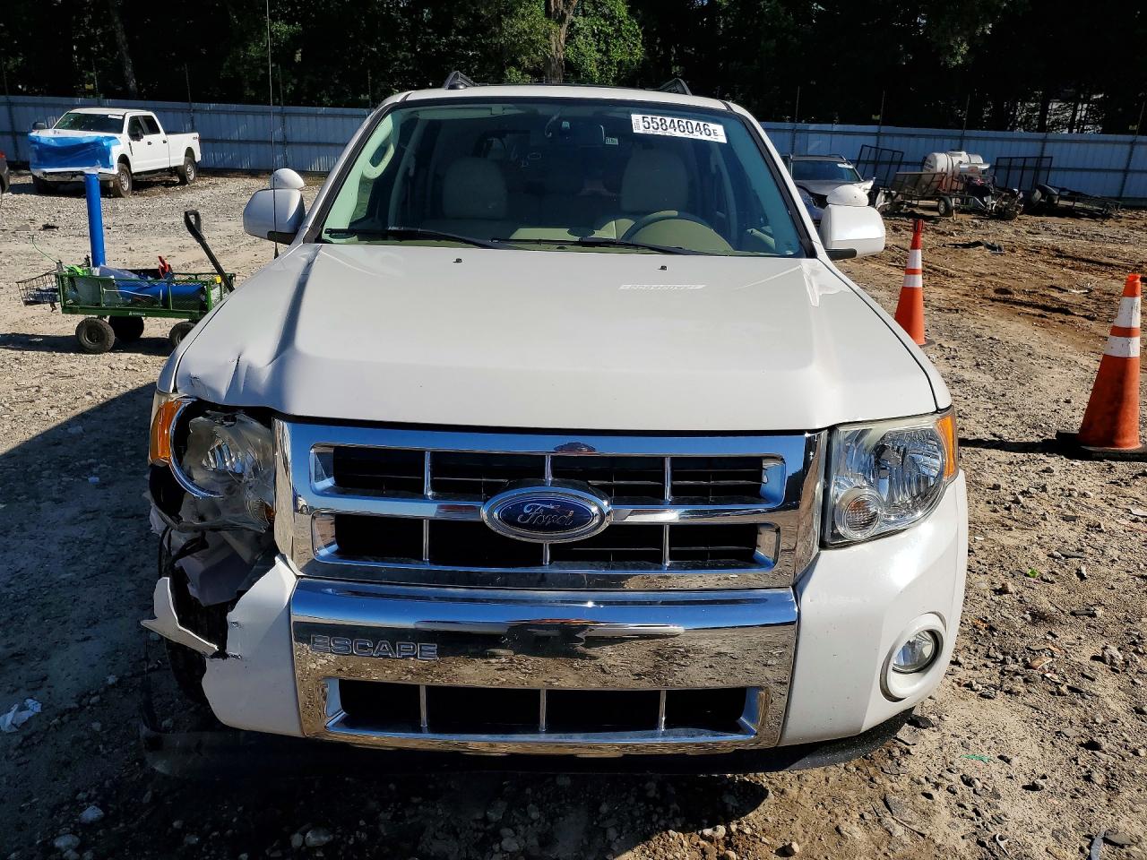2009 Ford Escape Limited White vin: 1FMCU04G49KB09826