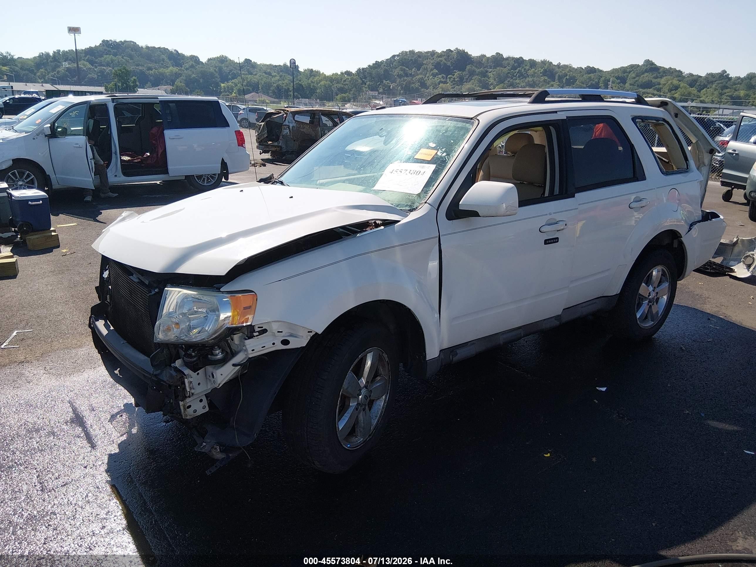 2009 Ford Escape Limited White vin: 1FMCU04G49KB29638