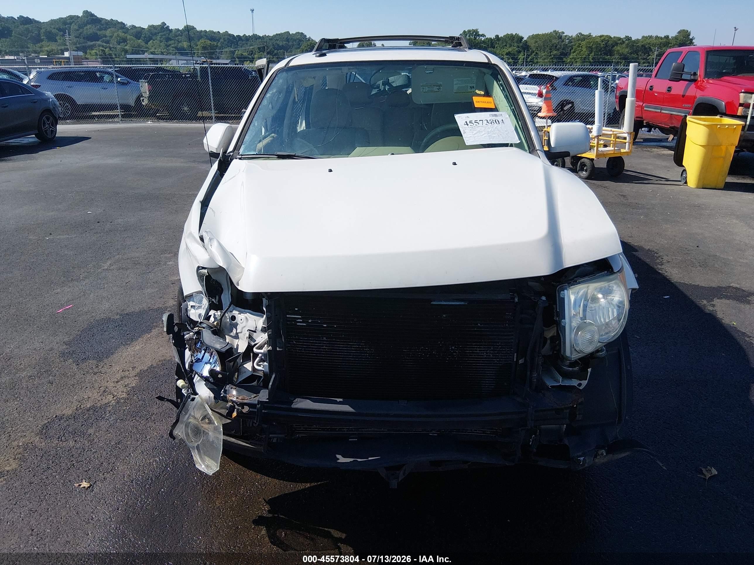 2009 Ford Escape Limited White vin: 1FMCU04G49KB29638