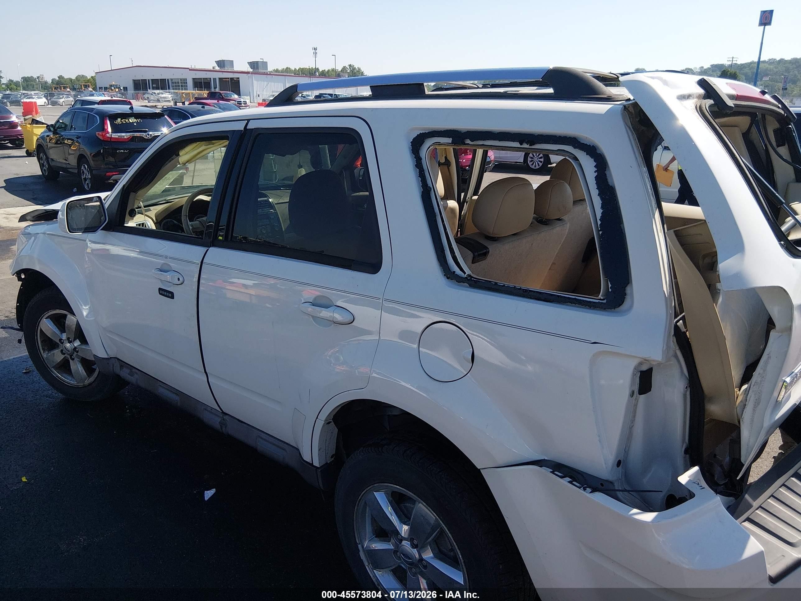 2009 Ford Escape Limited White vin: 1FMCU04G49KB29638