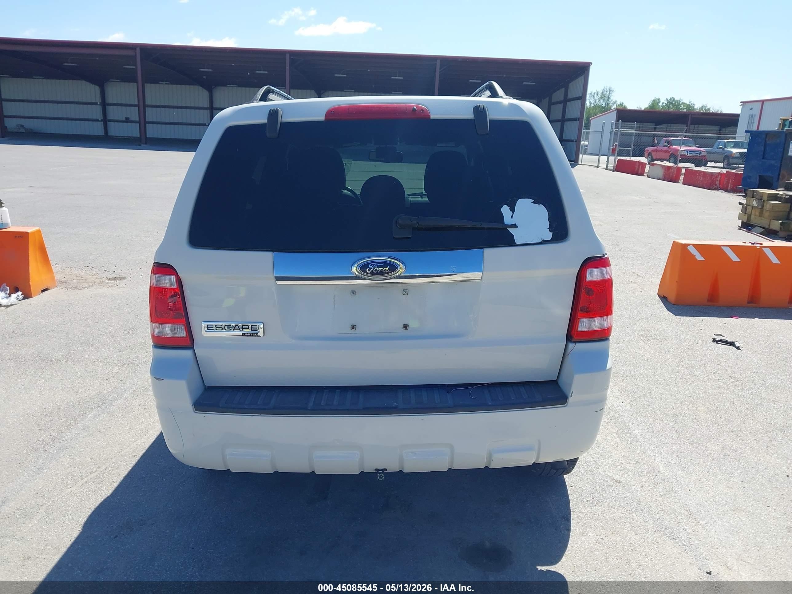2009 Ford Escape Limited White vin: 1FMCU04G79KC02811