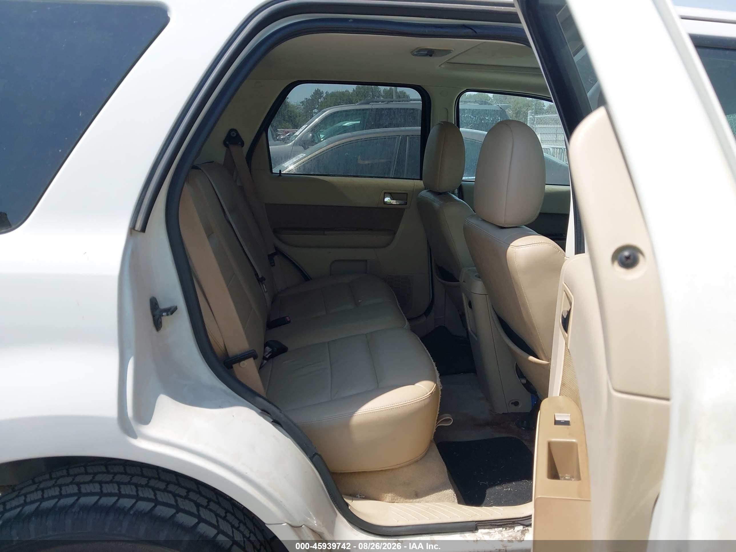 2009 Ford Escape Limited White vin: 1FMCU04G99KA13383