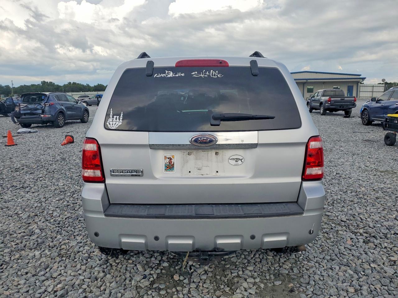 2009 Ford Escape Limited Silver vin: 1FMCU04G99KA65533
