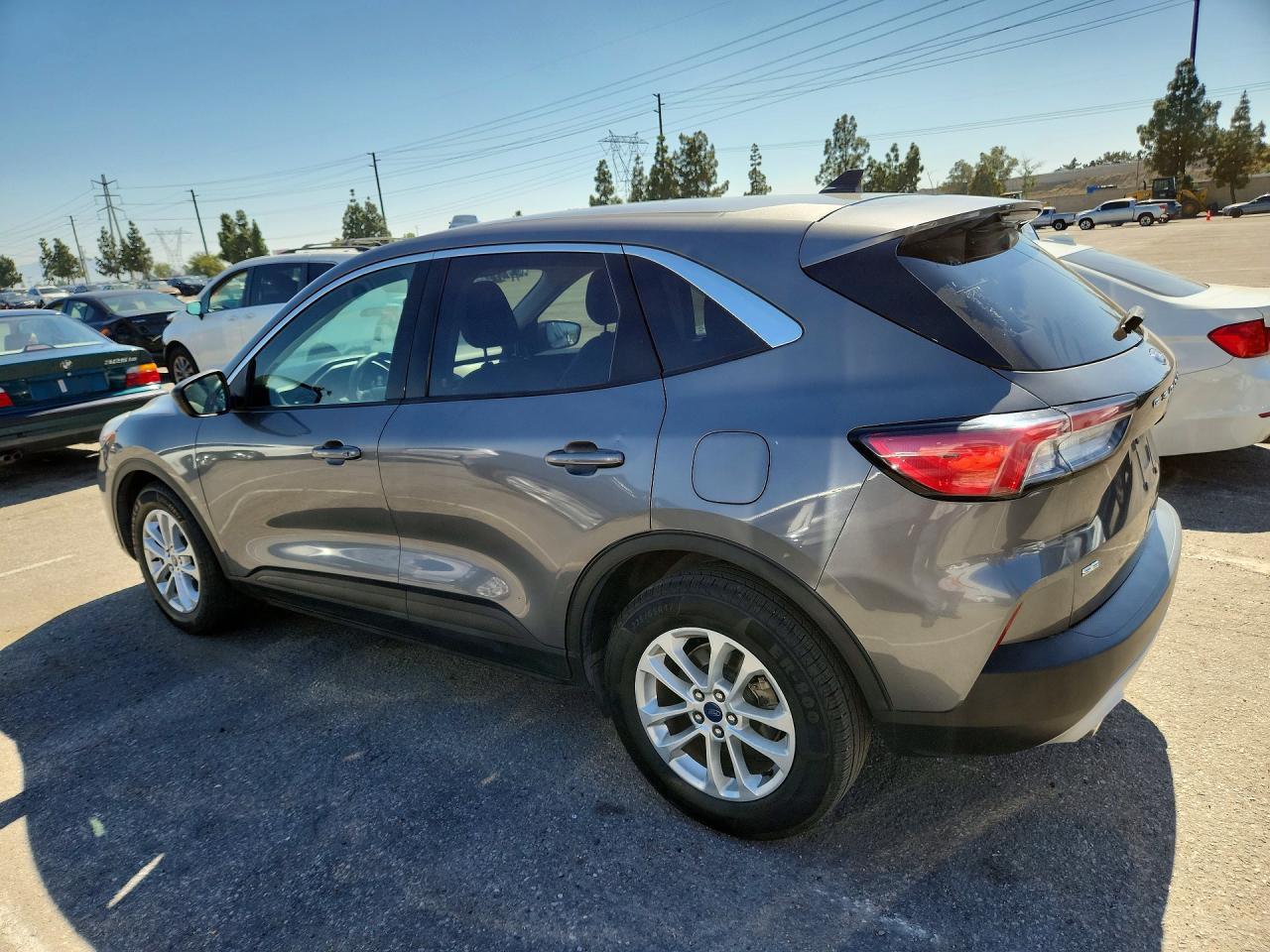 2022 Ford Escape Hybrid Se Gray vin: 1FMCU0BZ1NUA25787