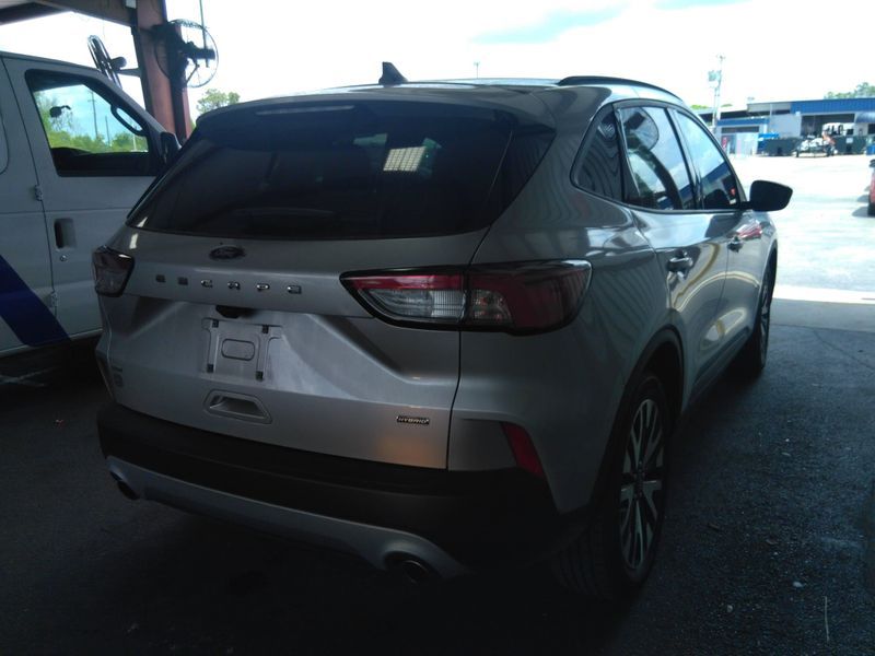 2020 Ford Escape Se Sport Hybrid Неизвестно vin: 1FMCU0BZXLUC20686