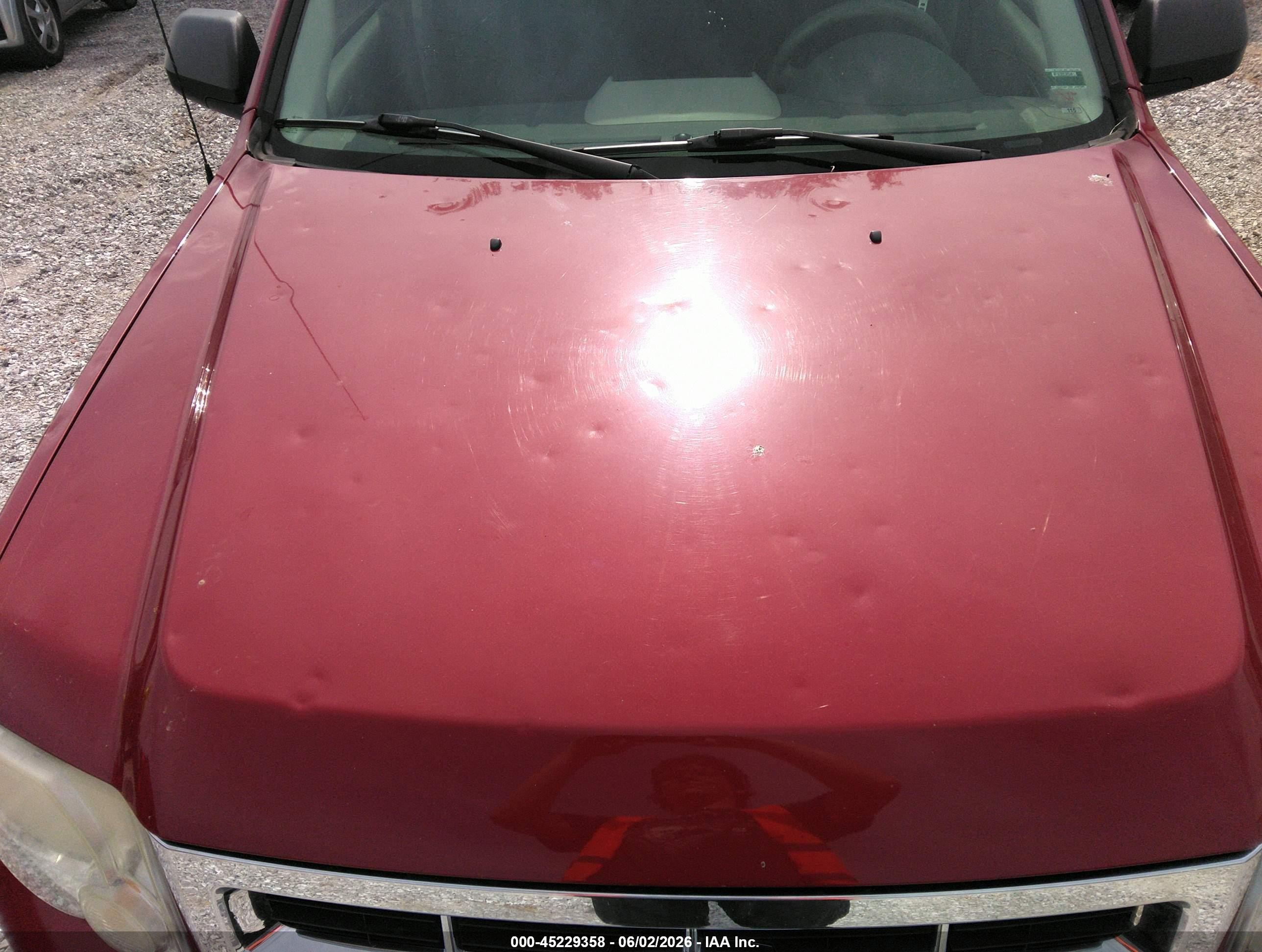 2010 Ford Escape Xls Red vin: 1FMCU0C70AKB90670