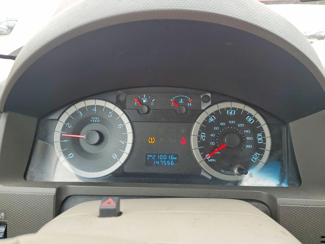 2010 Ford Escape Xls Red vin: 1FMCU0C70AKC88131
