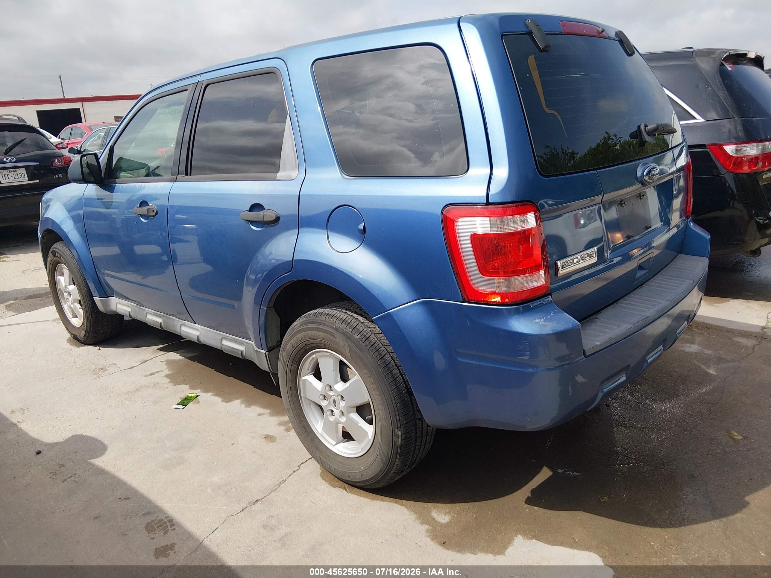 2010 Ford Escape Xls Light Blue vin: 1FMCU0C70AKD34413