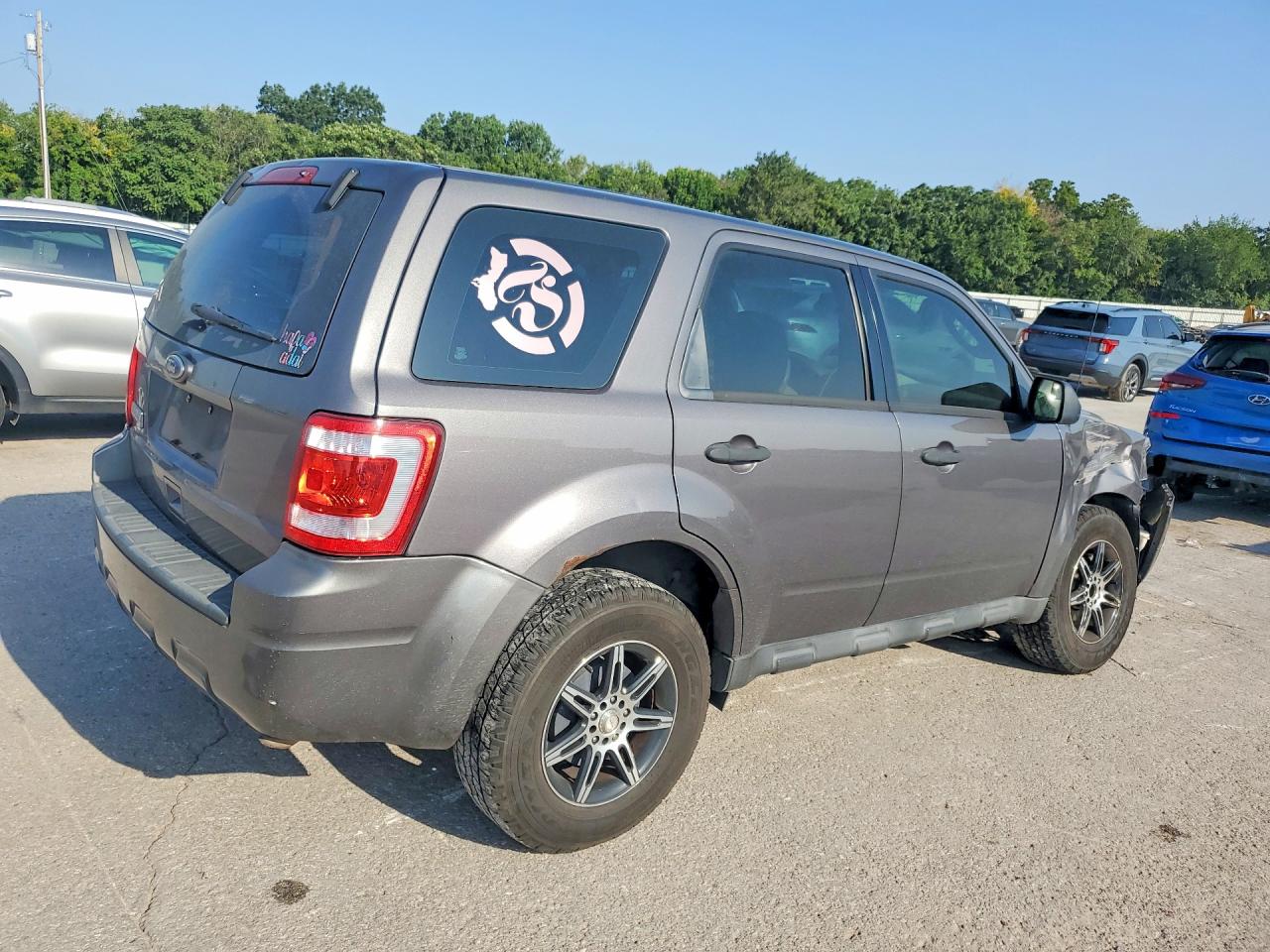 2011 Ford Escape Xls Серый vin: 1FMCU0C70BKB25481