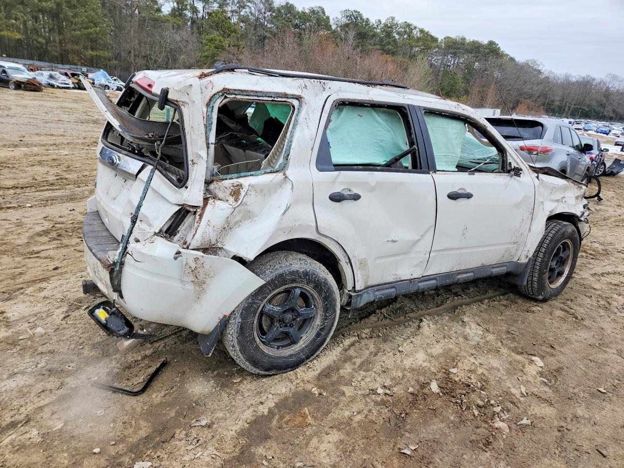 2012 Ford Escape Xls White vin: 1FMCU0C70CKC36016