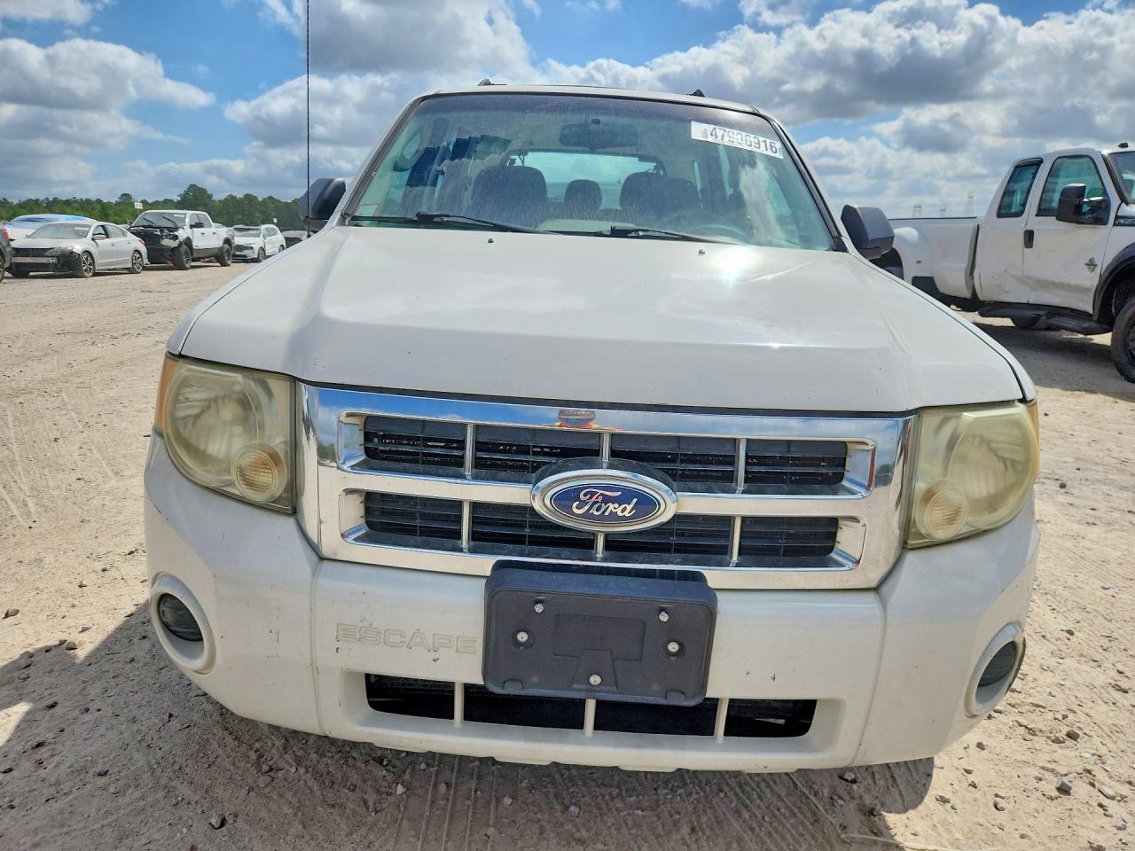 2012 Ford Escape Xls White vin: 1FMCU0C71CKB30660