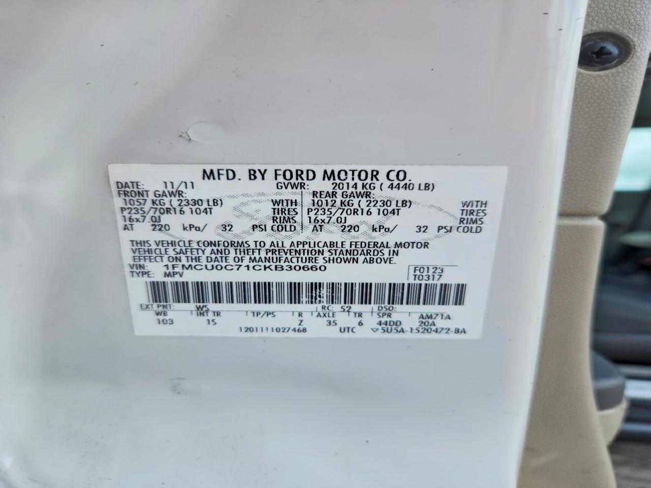 2012 Ford Escape Xls White vin: 1FMCU0C71CKB30660