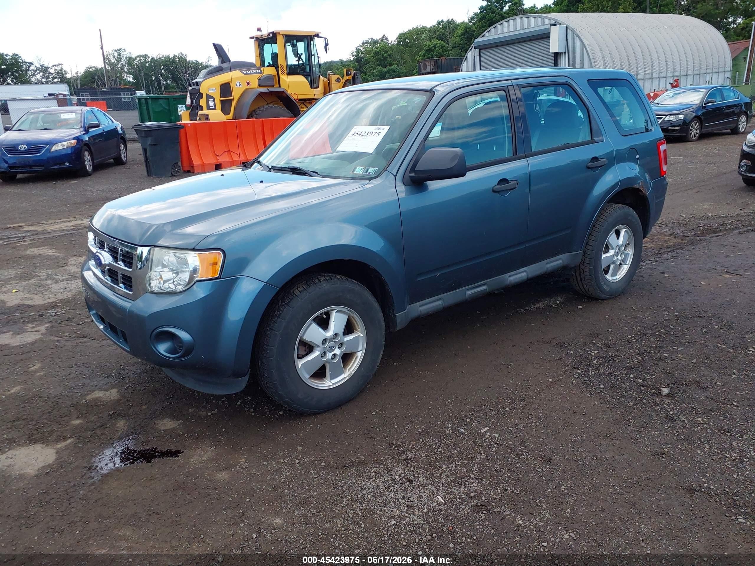 2012 Ford Escape Xls Blue vin: 1FMCU0C71CKB61584