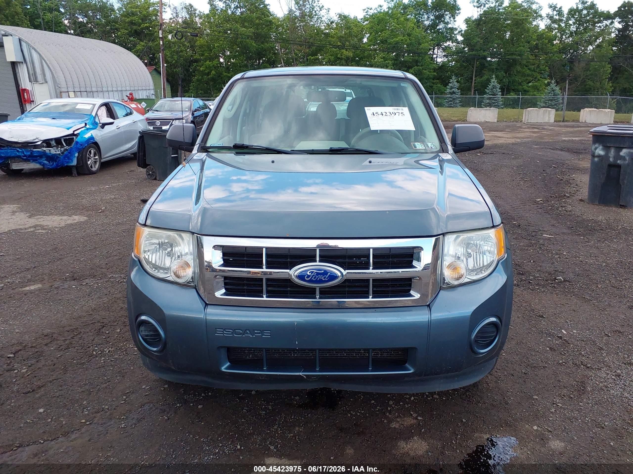 2012 Ford Escape Xls Blue vin: 1FMCU0C71CKB61584