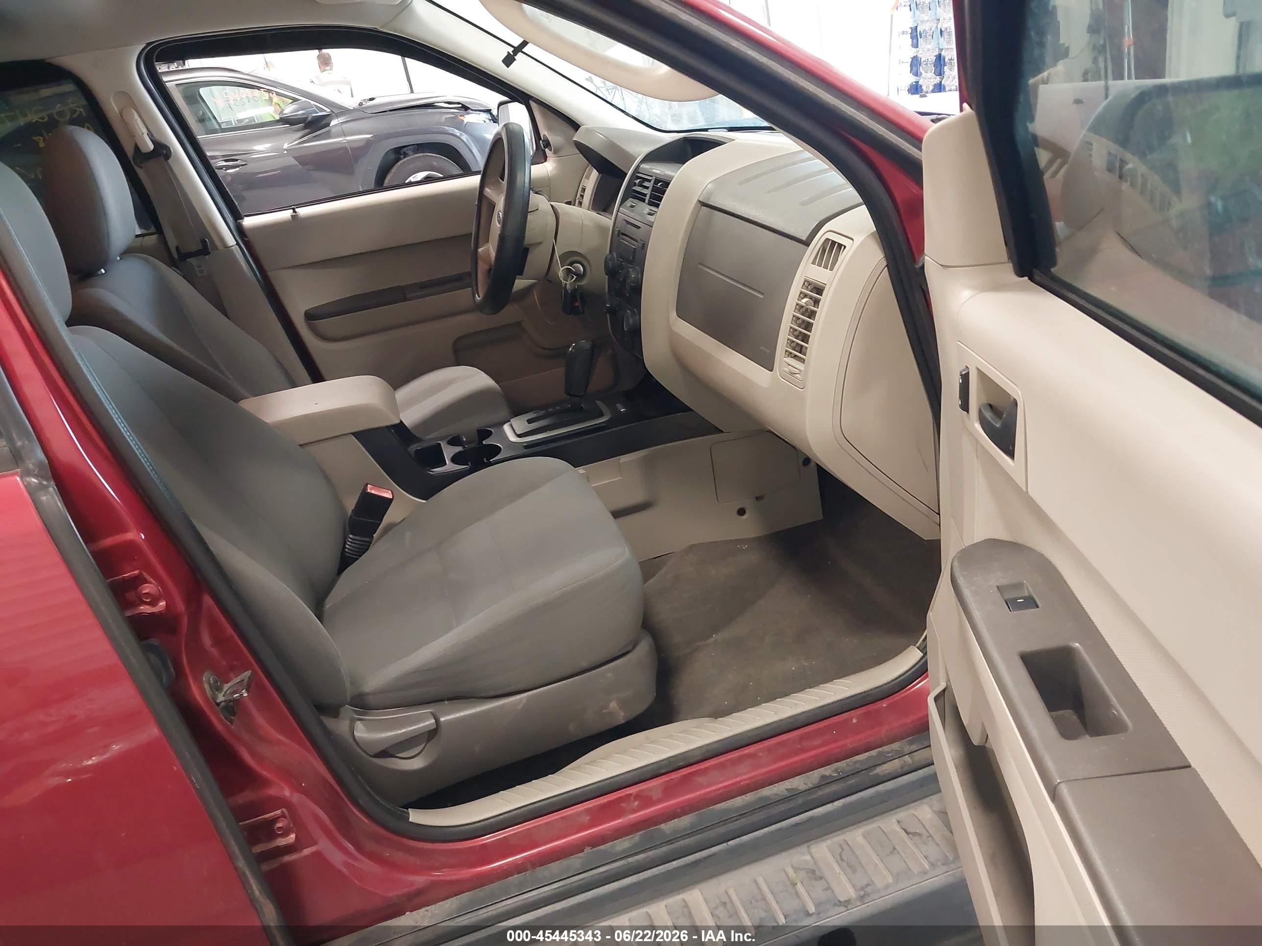 2012 Ford Escape Xls Red vin: 1FMCU0C71CKC26482