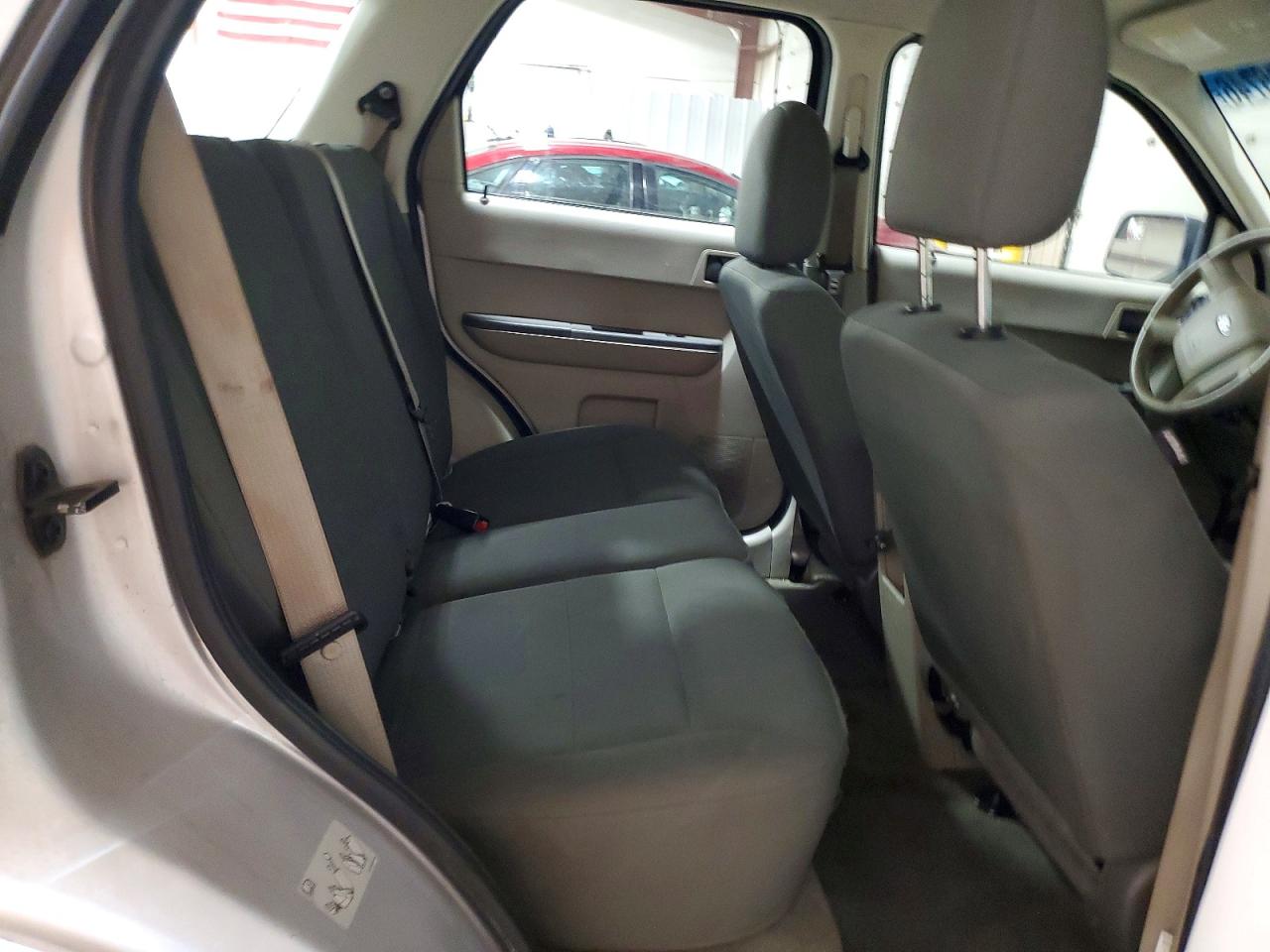 2012 Ford Escape Xls Серебряный vin: 1FMCU0C71CKC37868