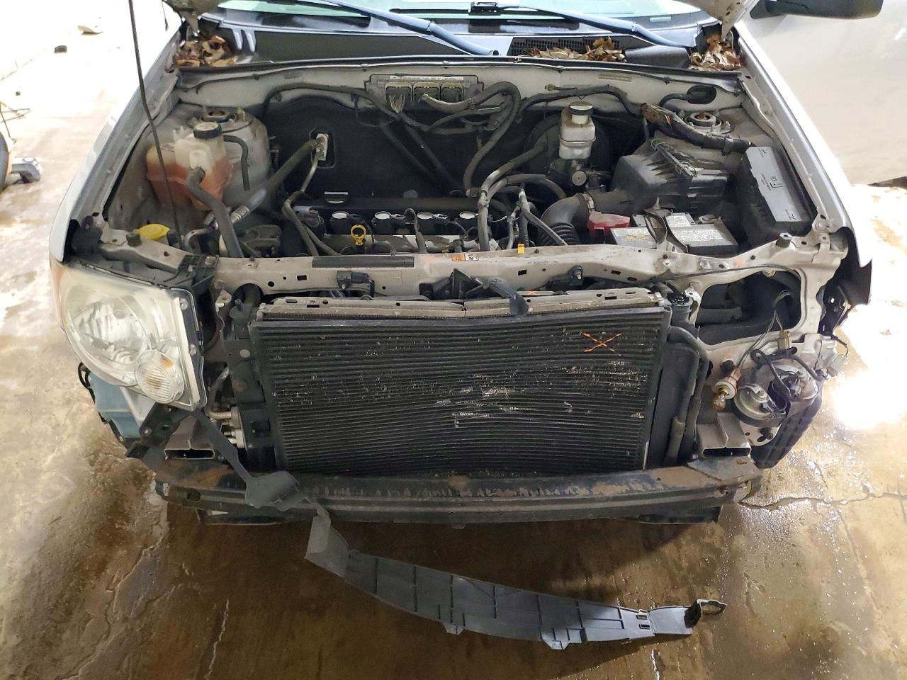 2012 Ford Escape Xls Серебряный vin: 1FMCU0C71CKC37868