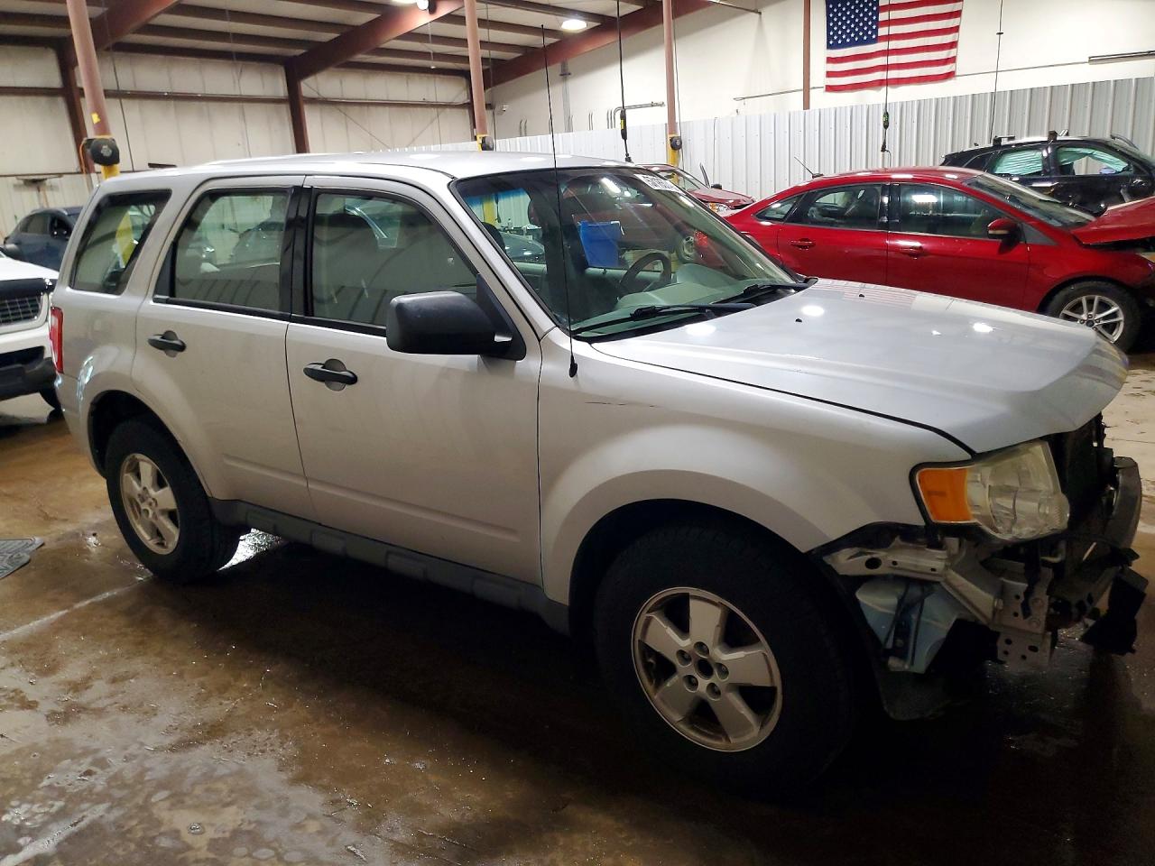 2012 Ford Escape Xls Серебряный vin: 1FMCU0C71CKC37868