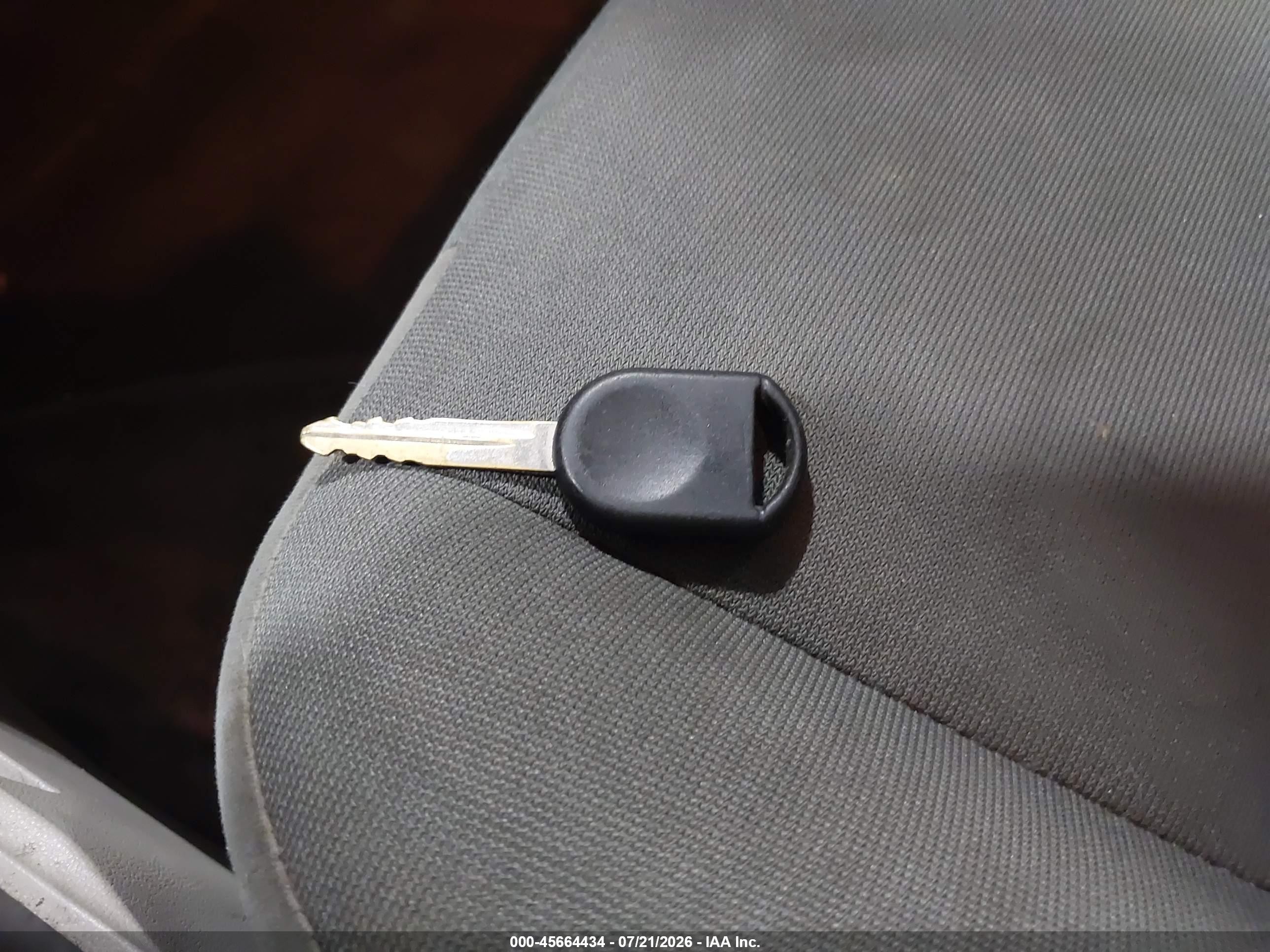 2010 Ford Escape Xls Gray vin: 1FMCU0C72AKB18711
