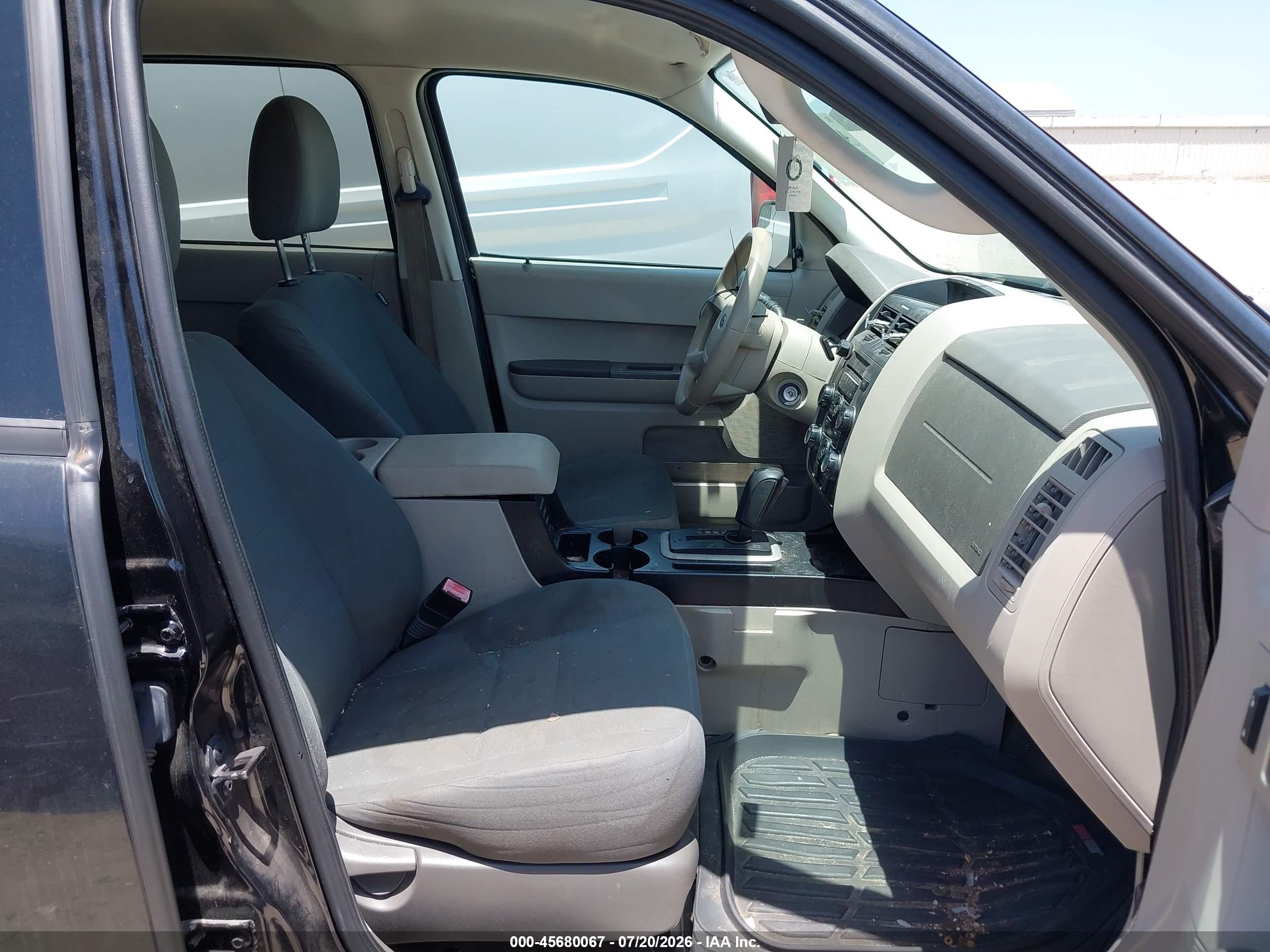 2011 Ford Escape Xls Black vin: 1FMCU0C72BKA45213