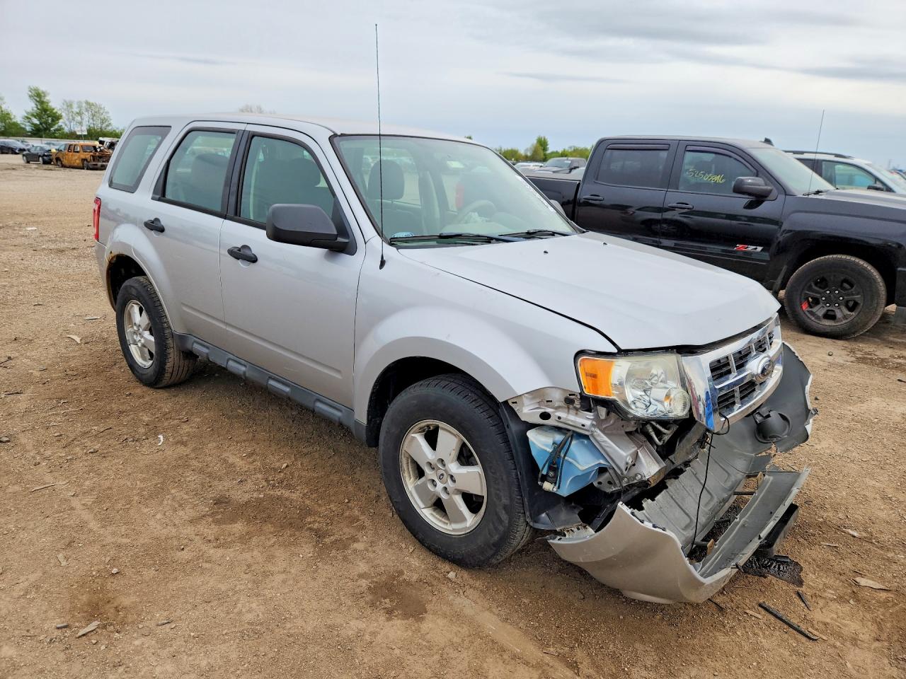 2012 Ford Escape Xls Silver vin: 1FMCU0C72CKC19895
