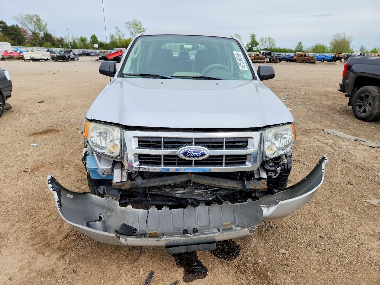 2012 Ford Escape Xls Silver vin: 1FMCU0C72CKC19895