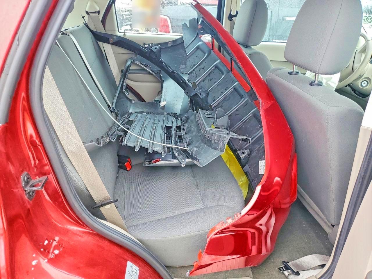 2012 Ford Escape Xls Red vin: 1FMCU0C72CKC77974