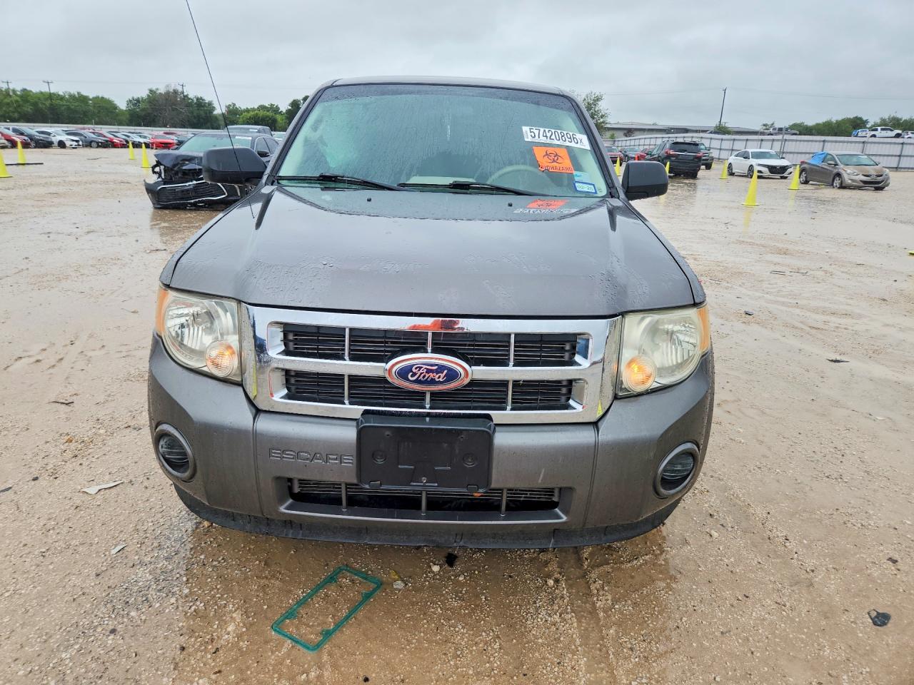 2010 Ford Escape Xls Gray vin: 1FMCU0C73AKD37807