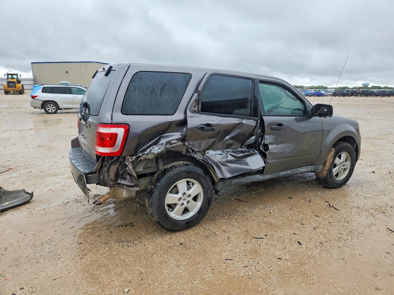 2010 Ford Escape Xls Gray vin: 1FMCU0C73AKD37807