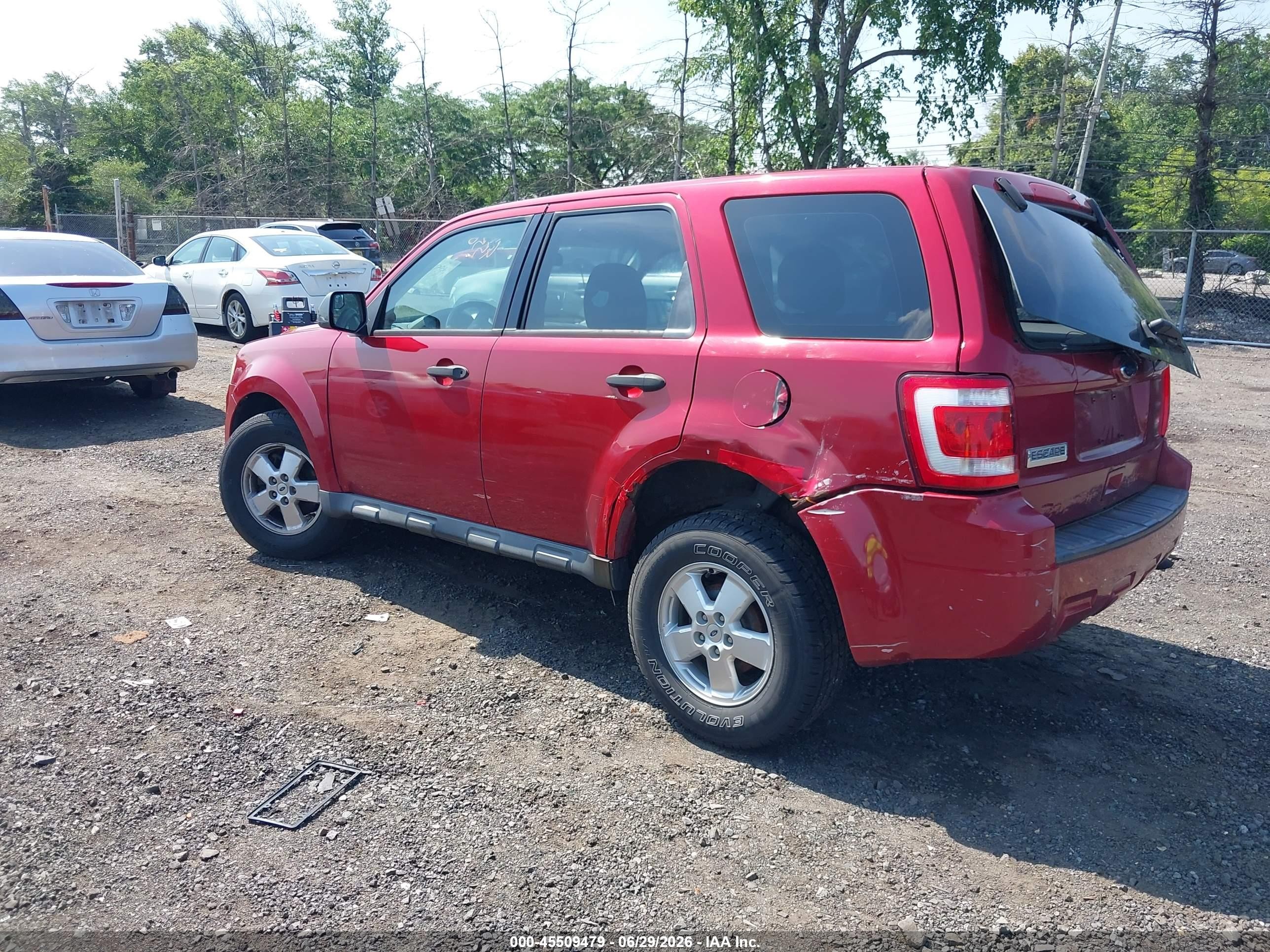 2011 Ford Escape Xls Red vin: 1FMCU0C73BKA13290