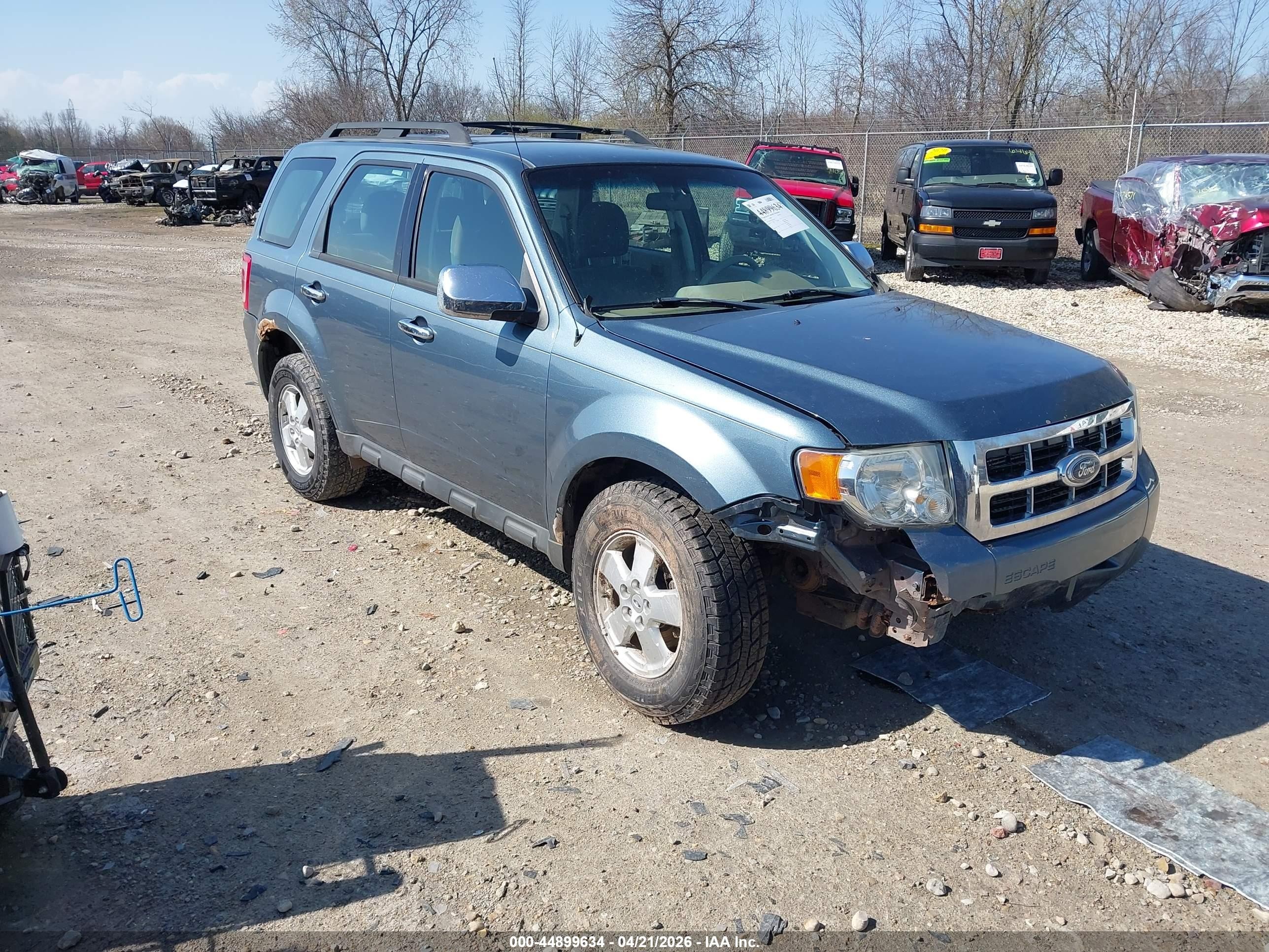 2011 Ford Escape Xls Blue vin: 1FMCU0C73BKA37640