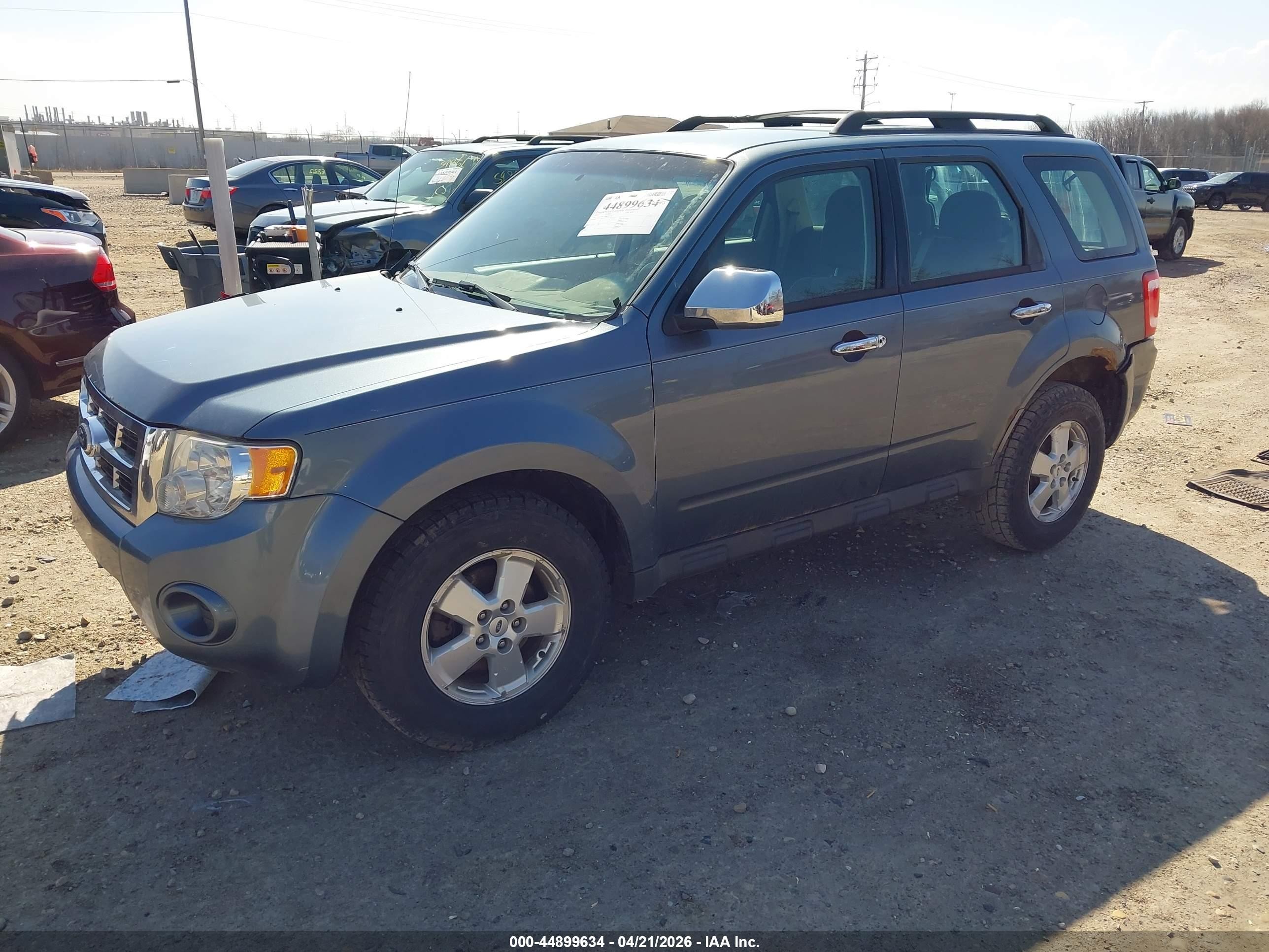 2011 Ford Escape Xls Blue vin: 1FMCU0C73BKA37640