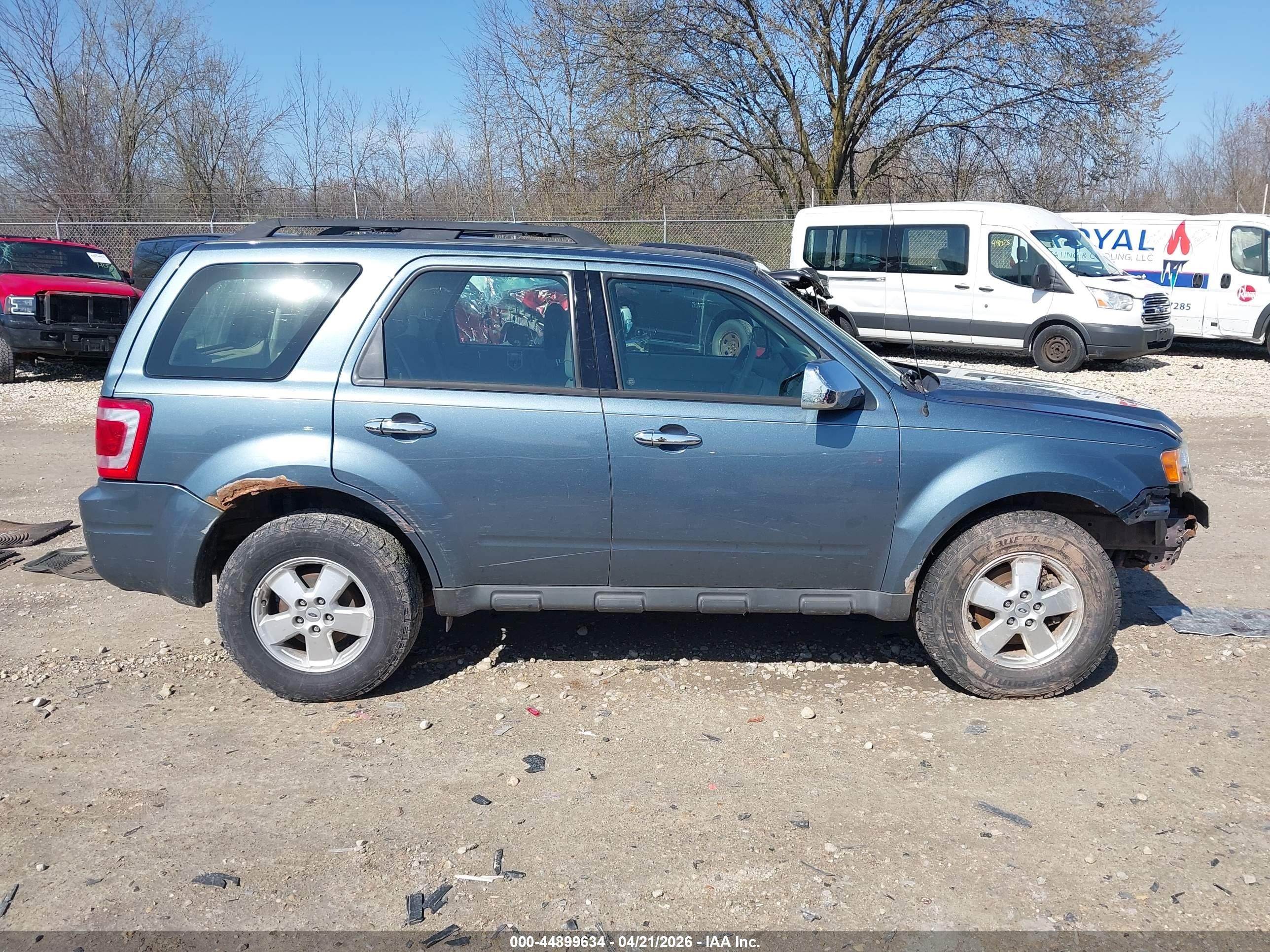 2011 Ford Escape Xls Blue vin: 1FMCU0C73BKA37640
