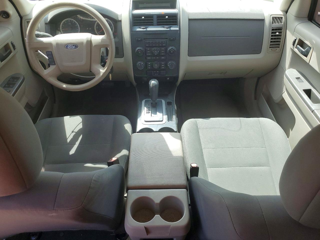 2012 Ford Escape Xls Black vin: 1FMCU0C73CKC17590