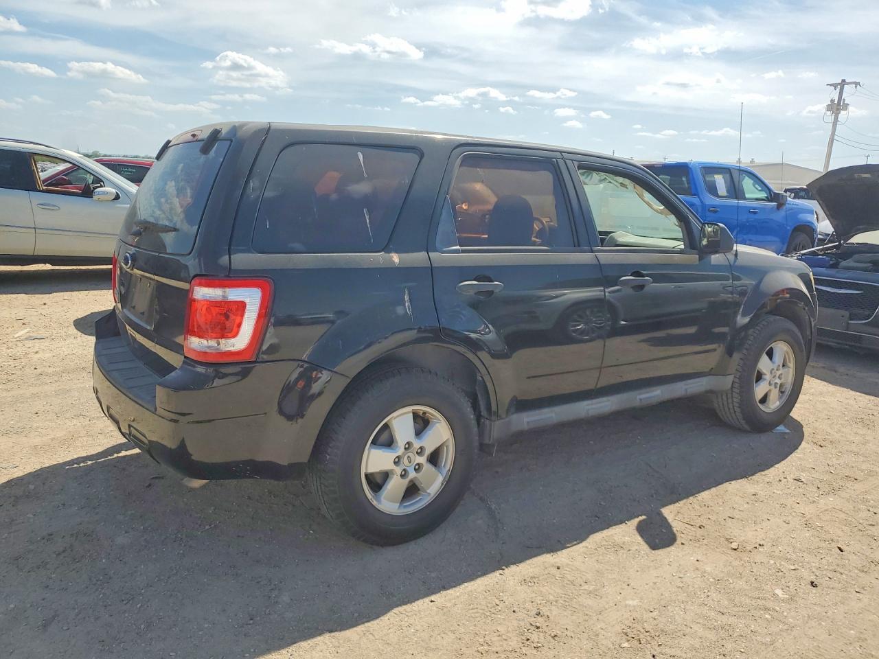 2012 Ford Escape Xls Black vin: 1FMCU0C73CKC17590