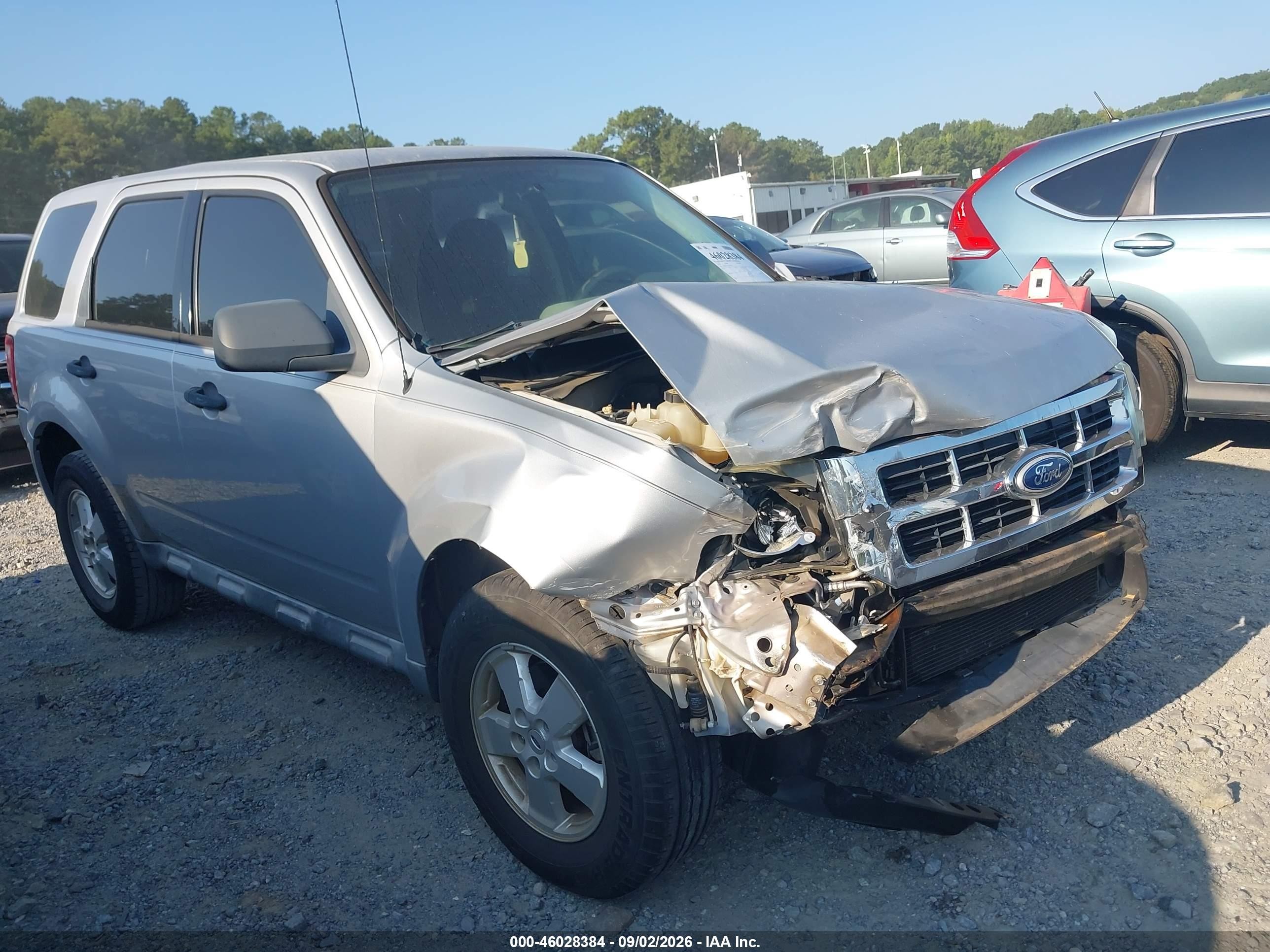 2010 Ford Escape Xls Silver vin: 1FMCU0C74AKC06210