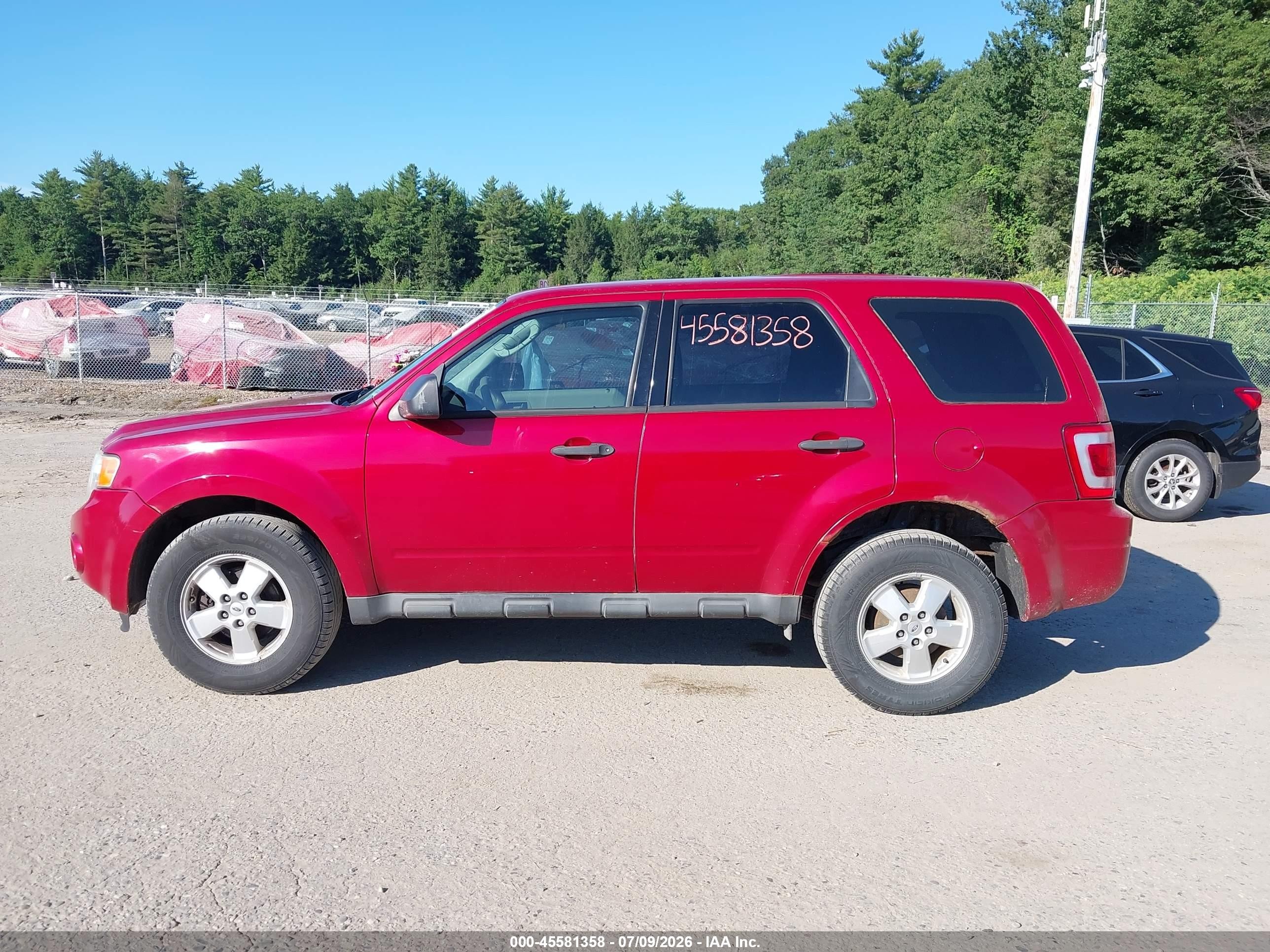 2010 Ford Escape Xls Red vin: 1FMCU0C74AKC60798
