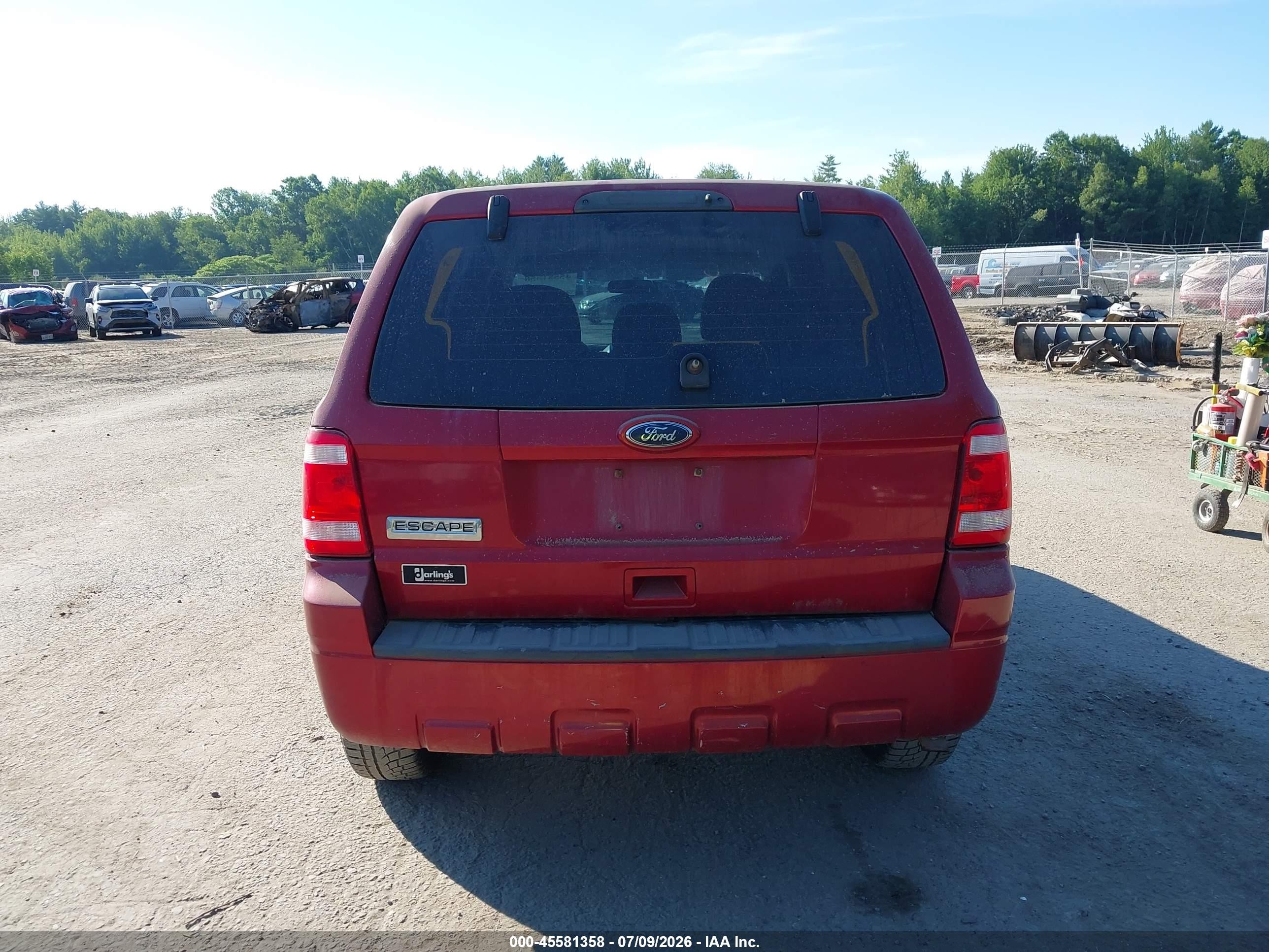 2010 Ford Escape Xls Red vin: 1FMCU0C74AKC60798