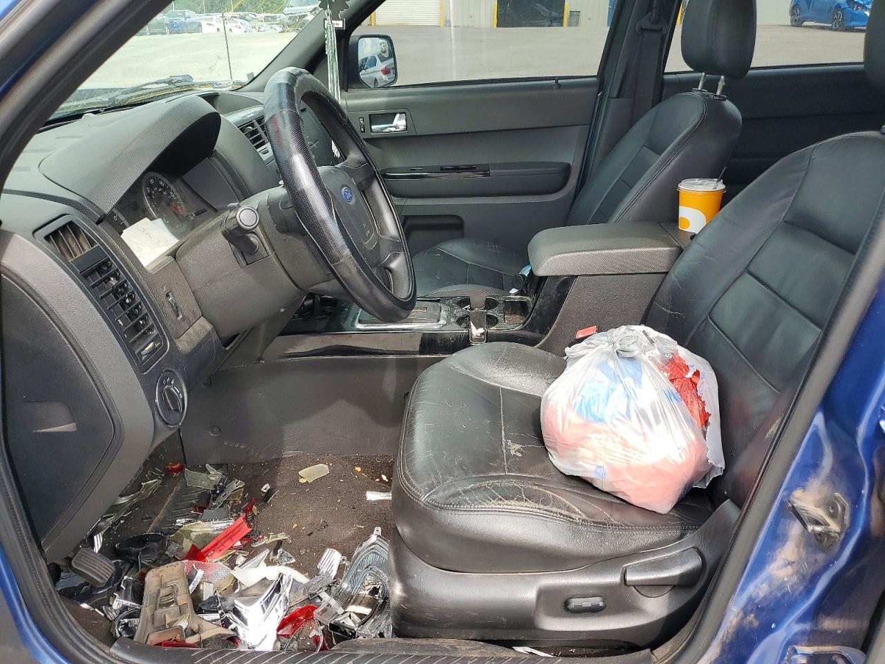2010 Ford Escape Xls Blue vin: 1FMCU0C74AKC77018