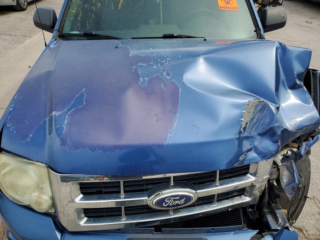 2010 Ford Escape Xls Blue vin: 1FMCU0C74AKC77018
